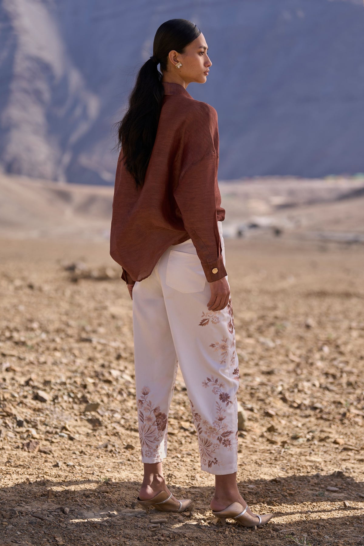 Embroidered Barrel Pant