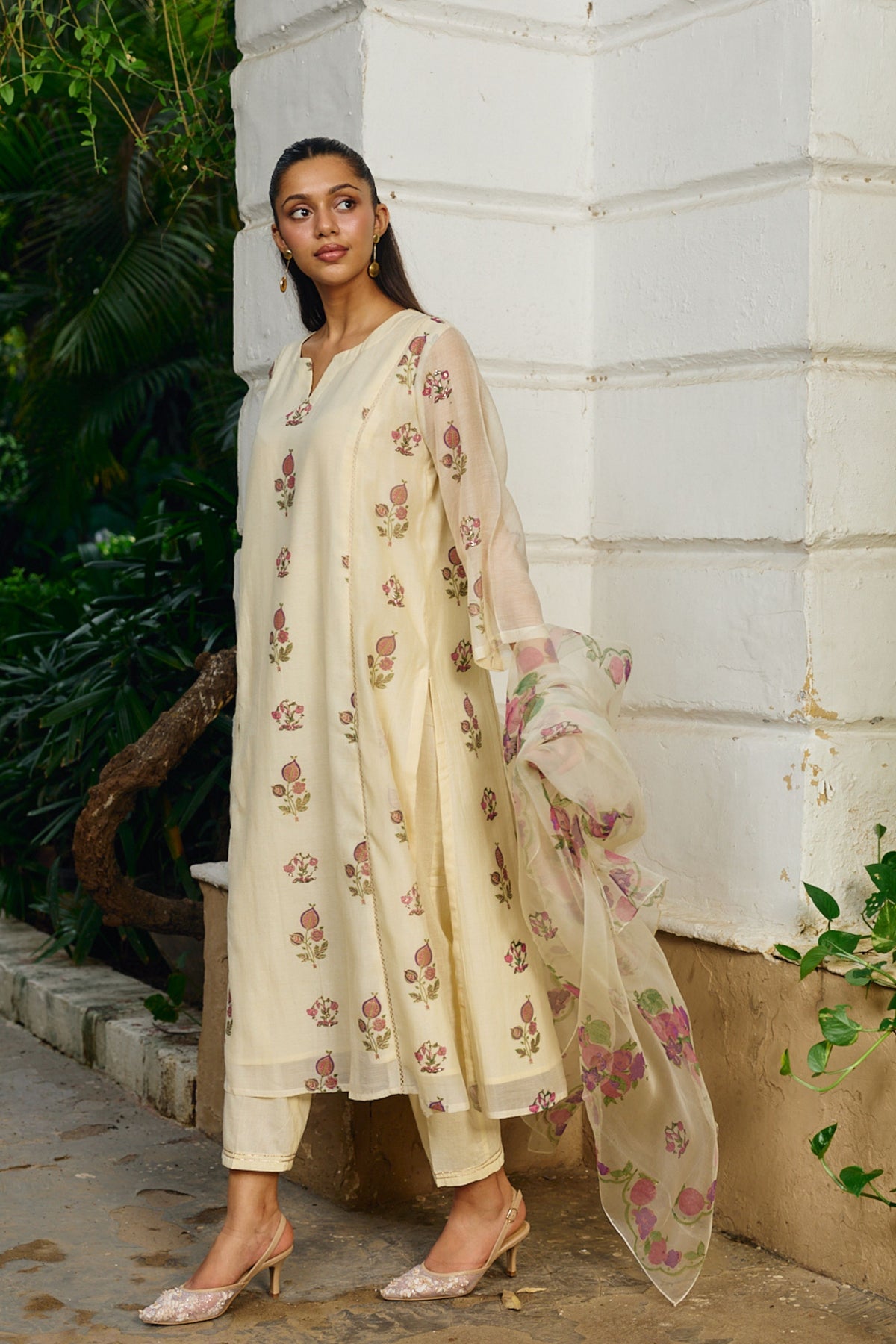 Evie Pearl Kurta Set