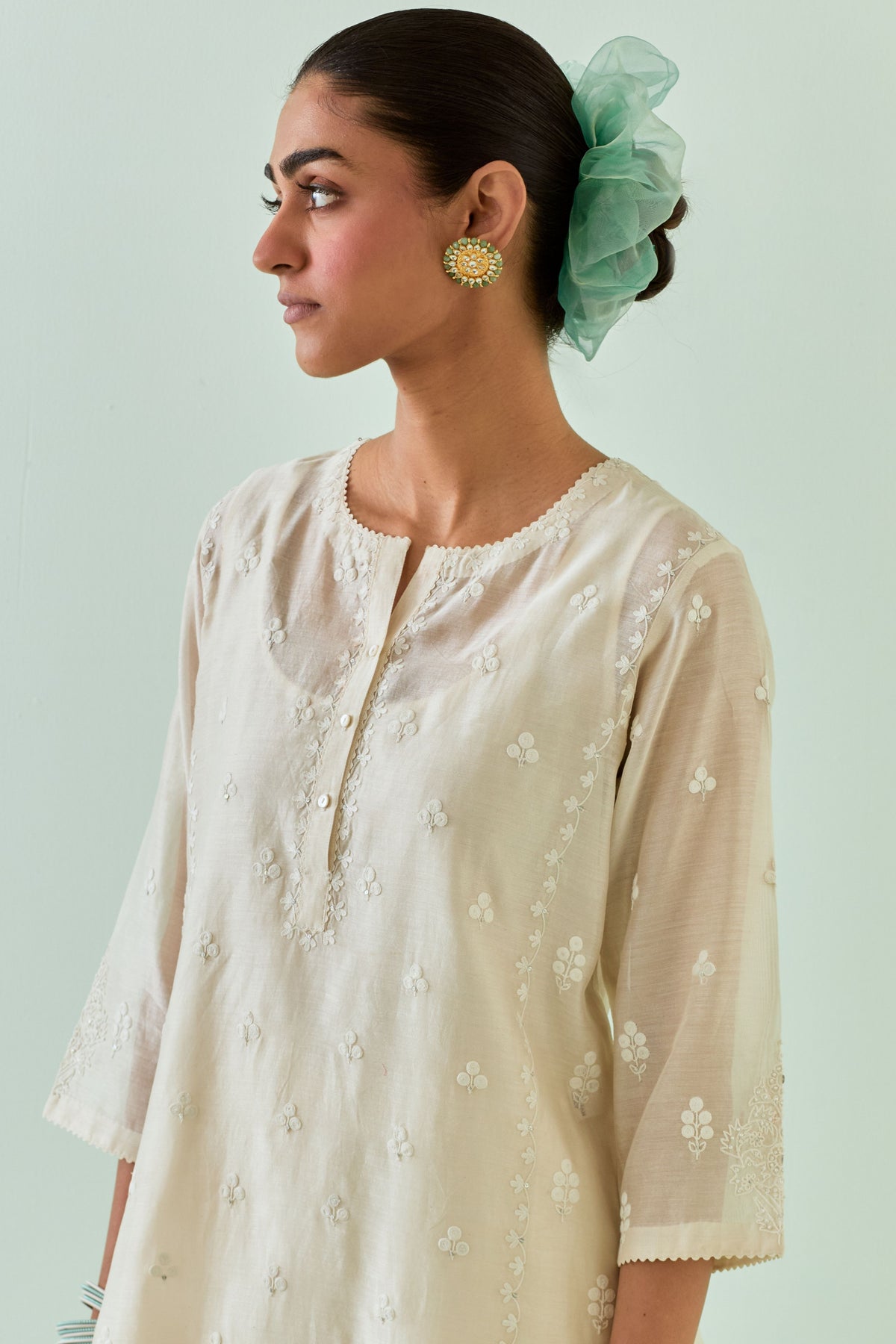 Off White Straight Kurta Set