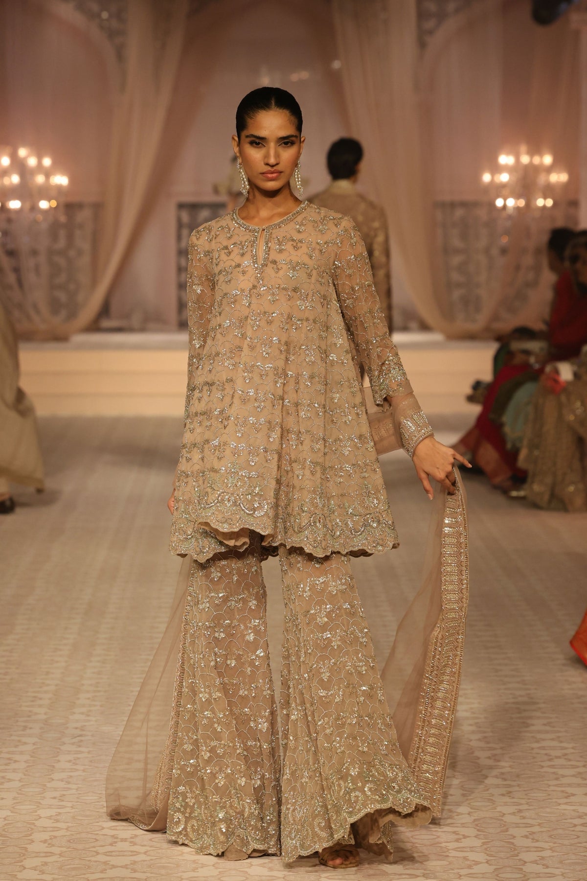 Maeri Sharara Set