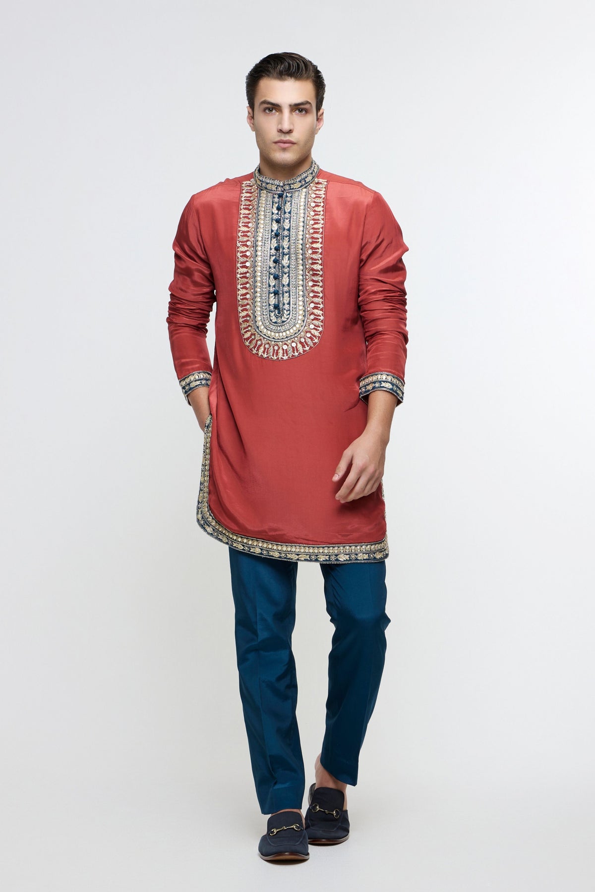 Ruhaan Threadwork Yoke Embroidered Kurta Set