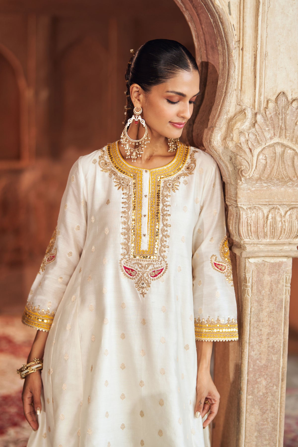 Inaayat Ivory Chauga With Salwar