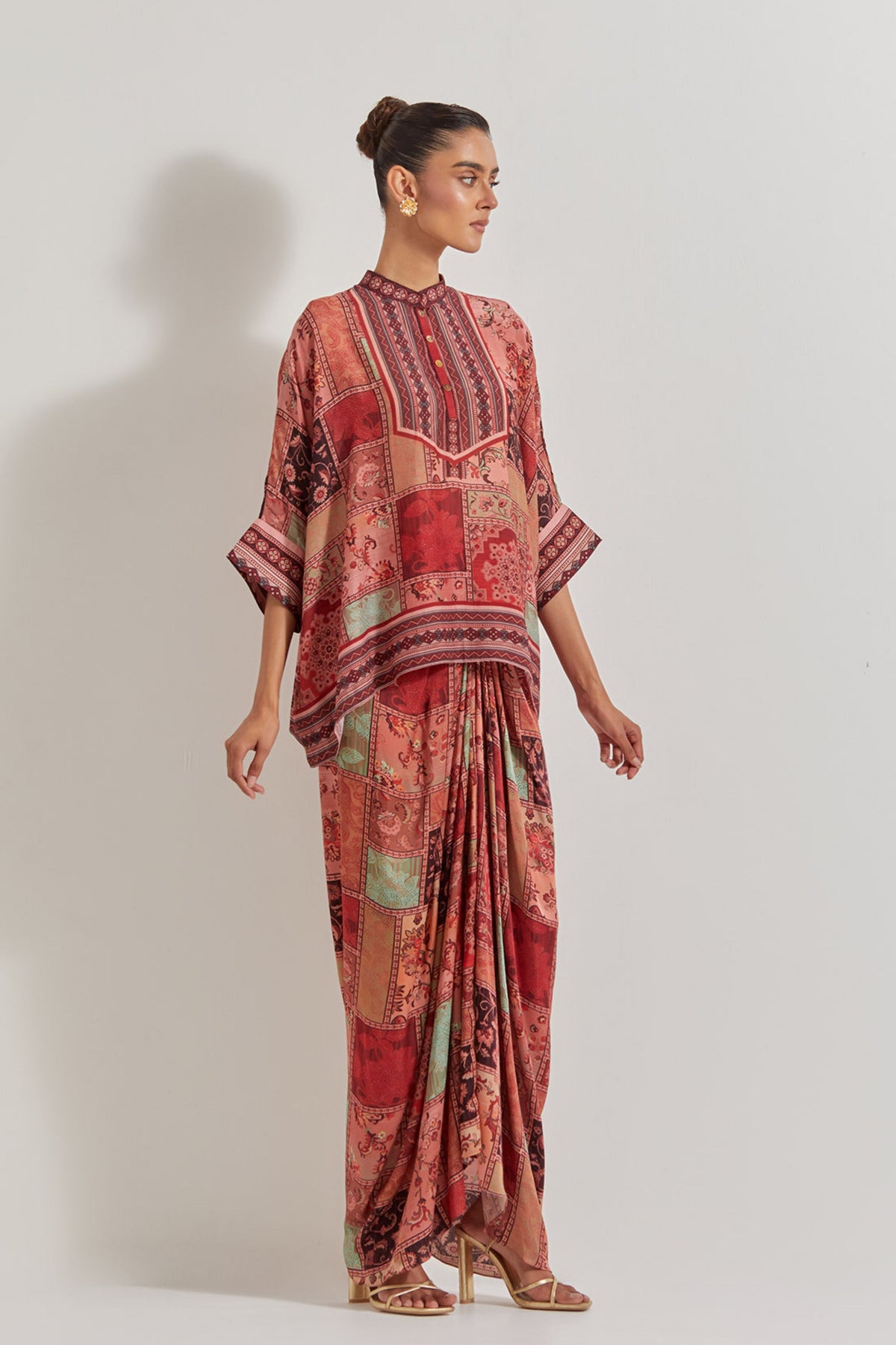 Spicy Glam Skirt With Poncho