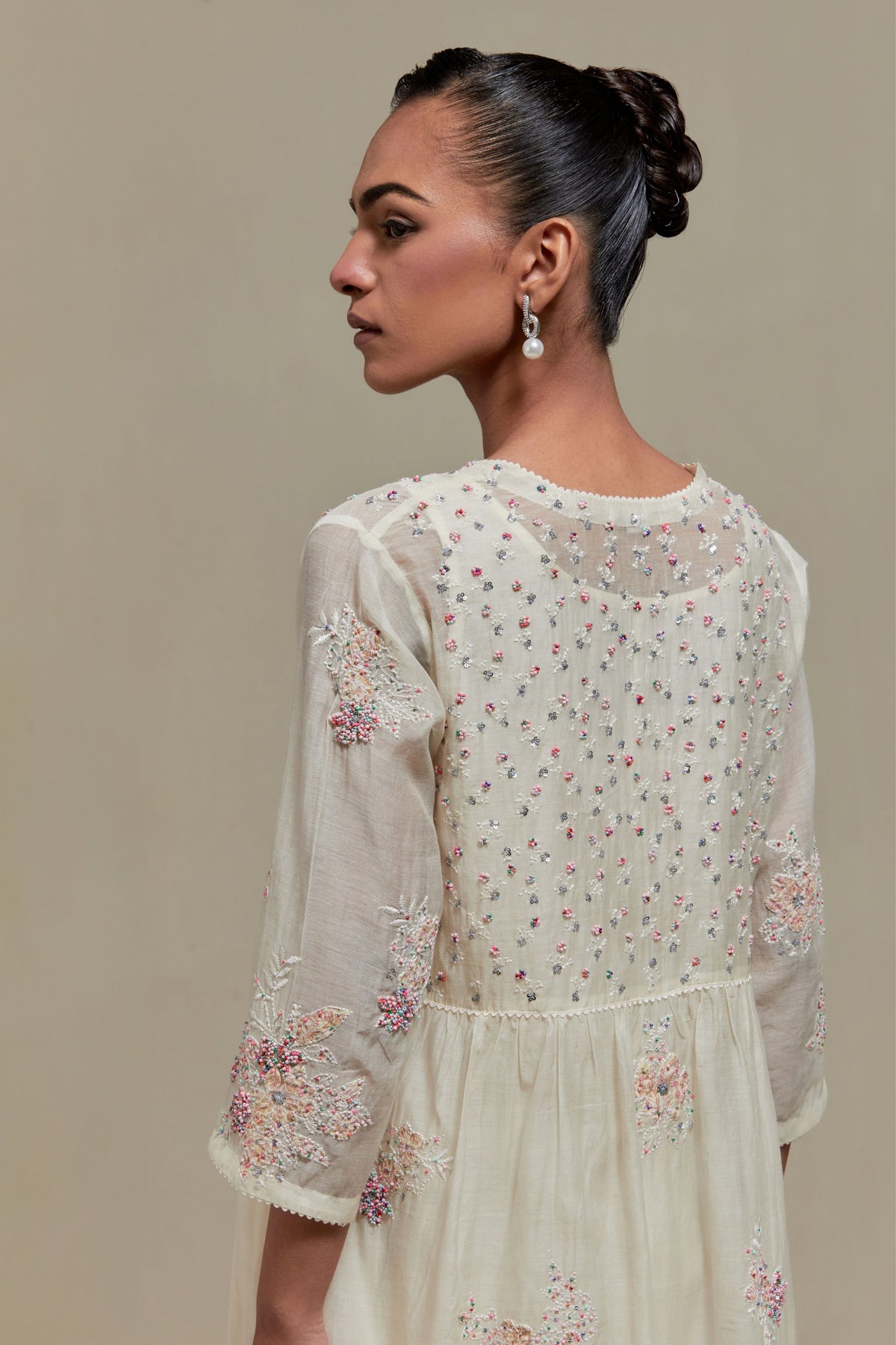 Pink V-Neck Kurta And Pants