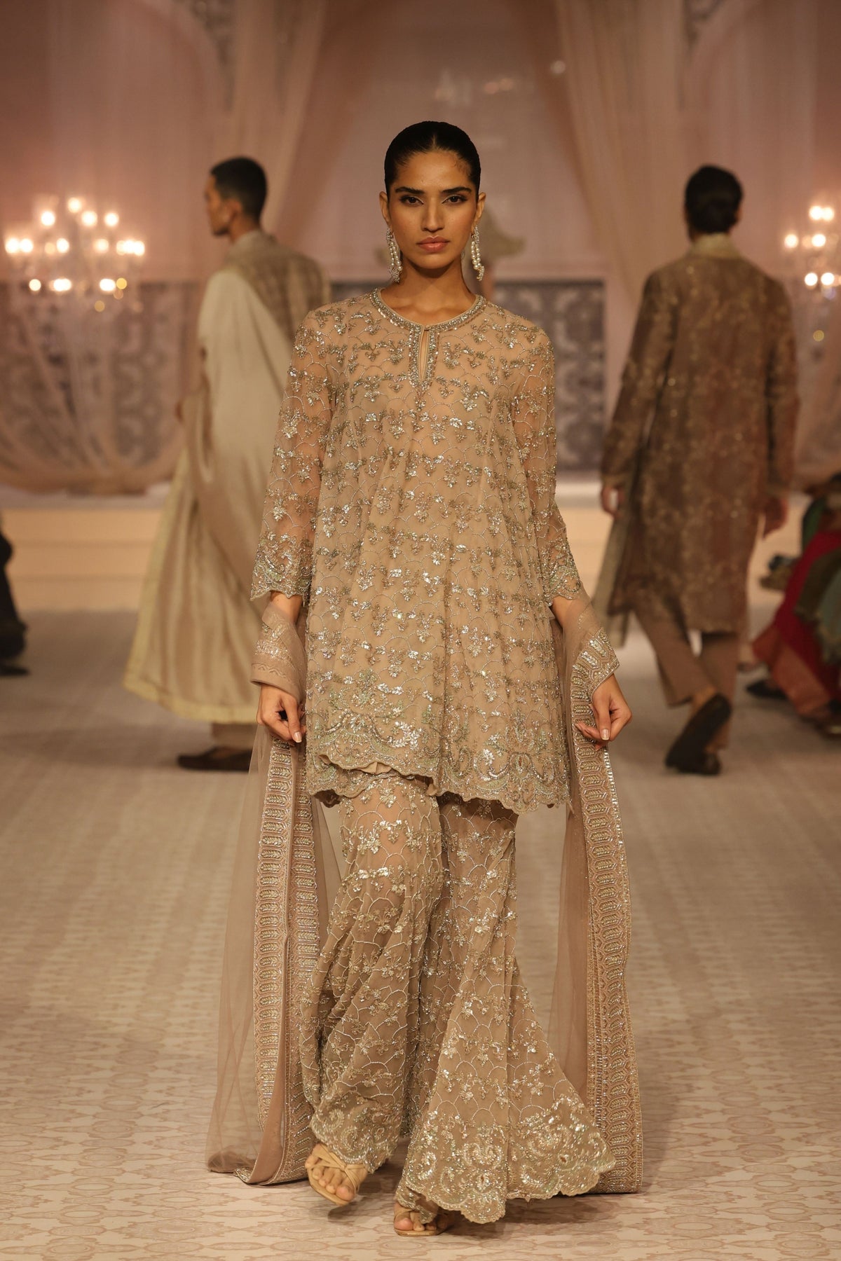 Maeri Sharara Set