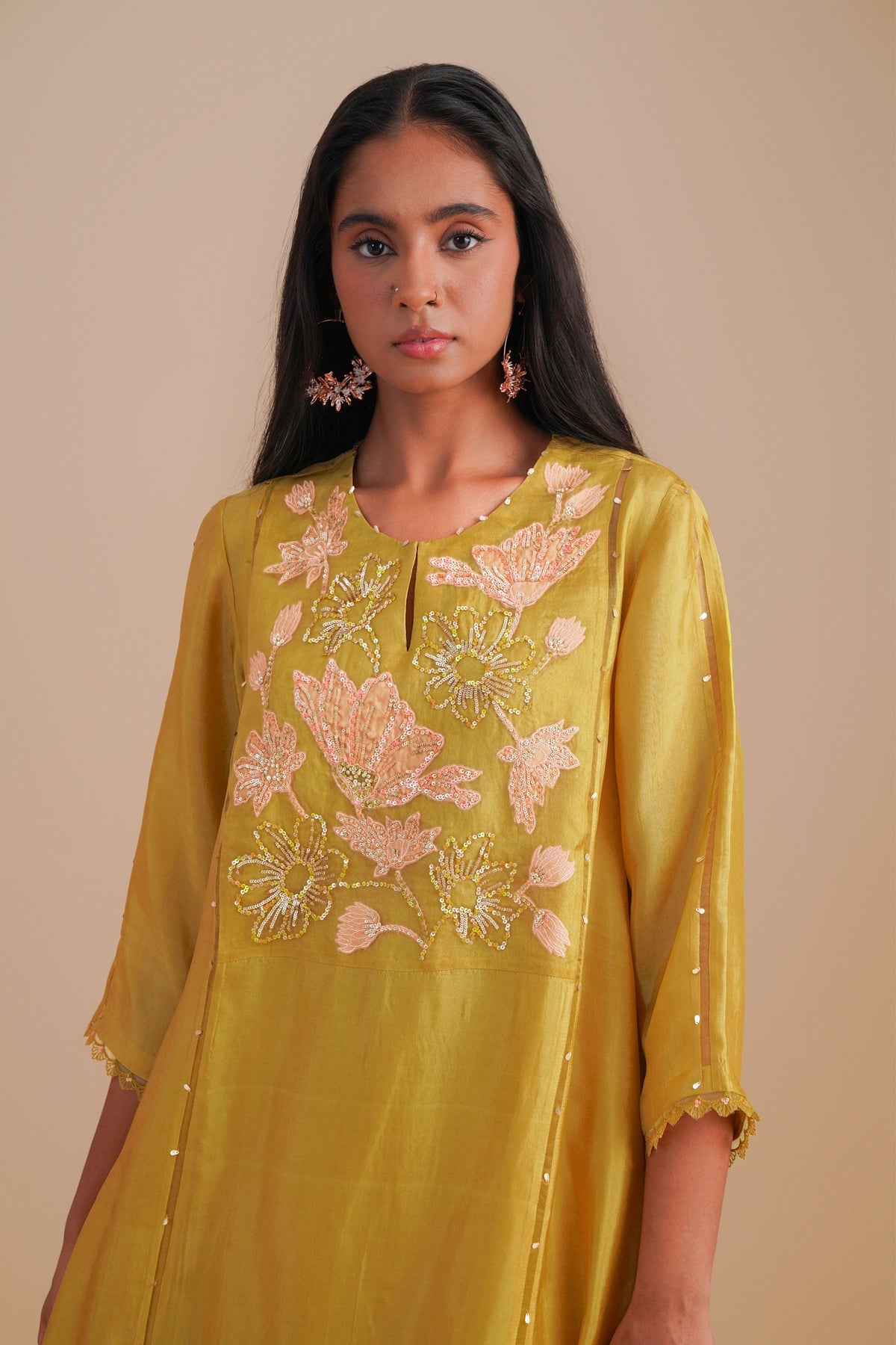 Daffodil Applique Kurta Set