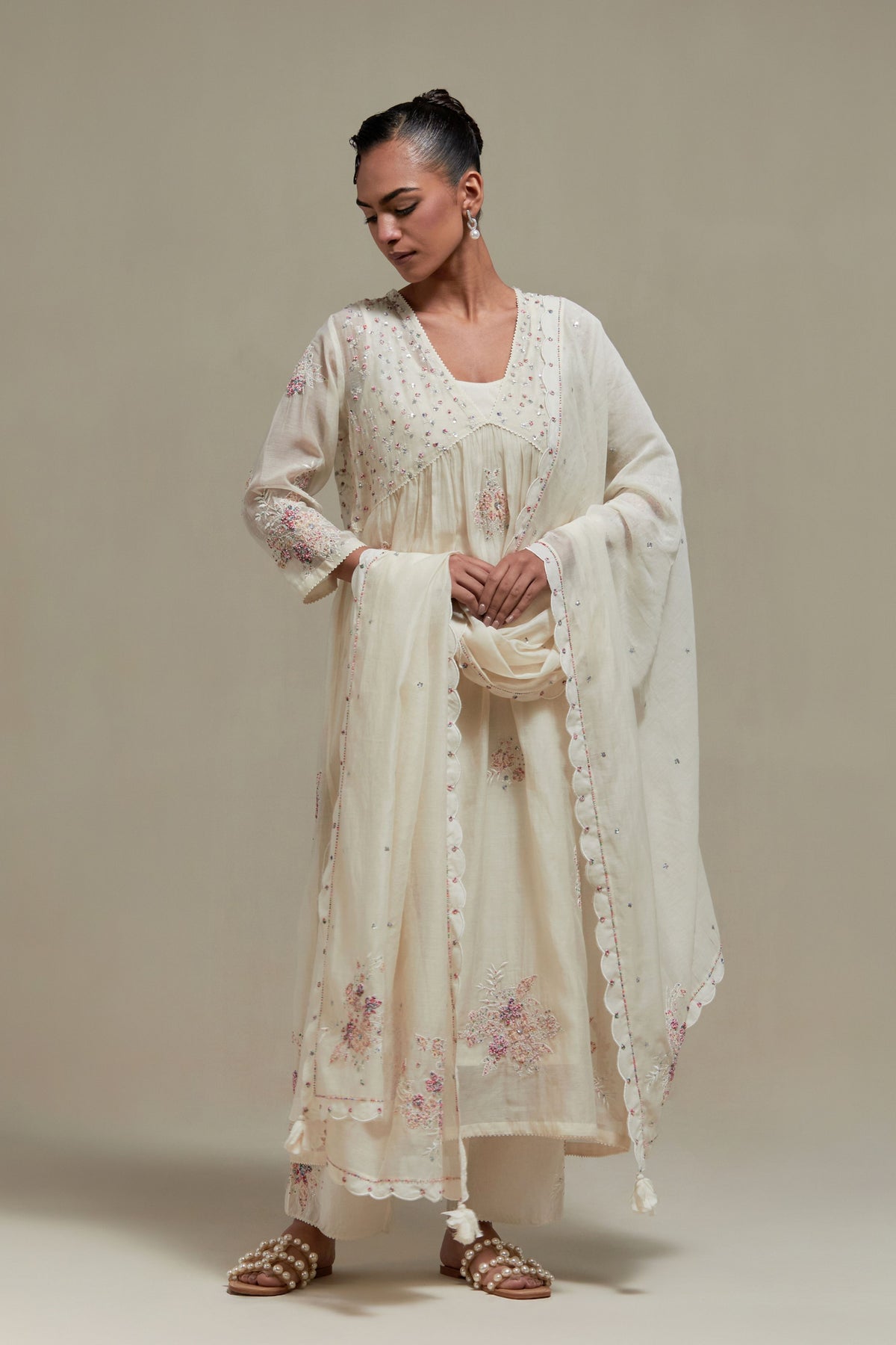 Pink V-Neck Kurta And Pants