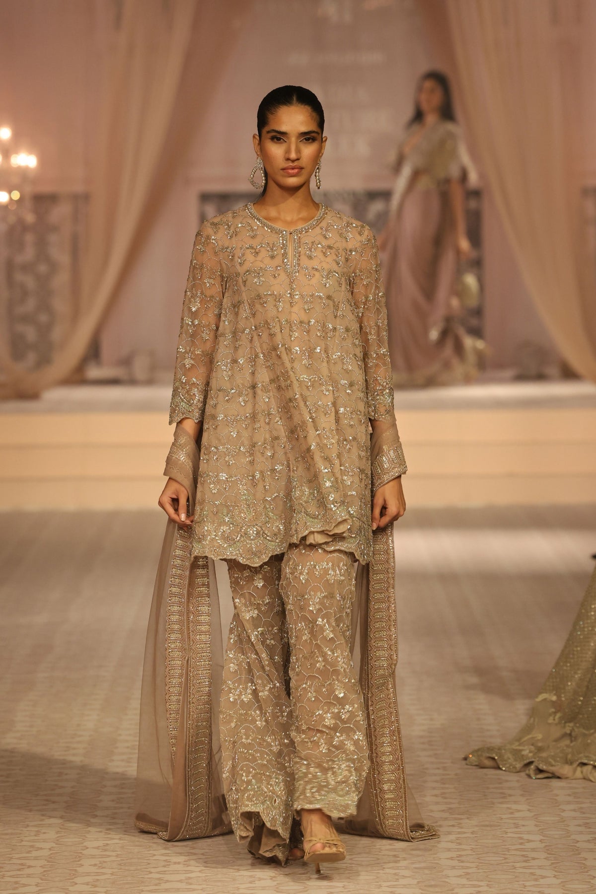 Maeri Sharara Set