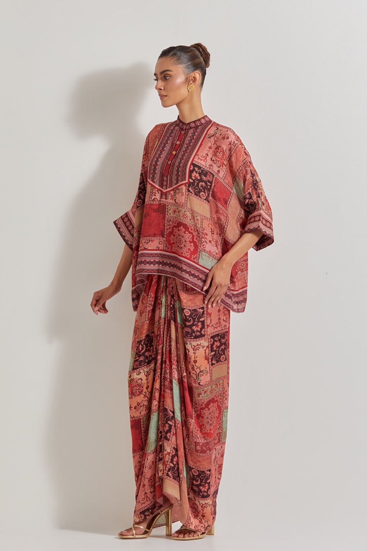 Spicy Glam Skirt With Poncho