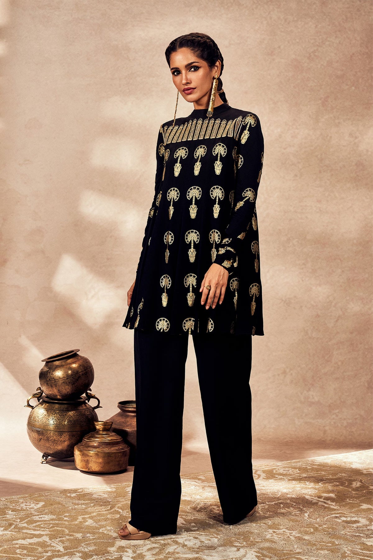 Black Traveler&#39;s Palm Tunic Set