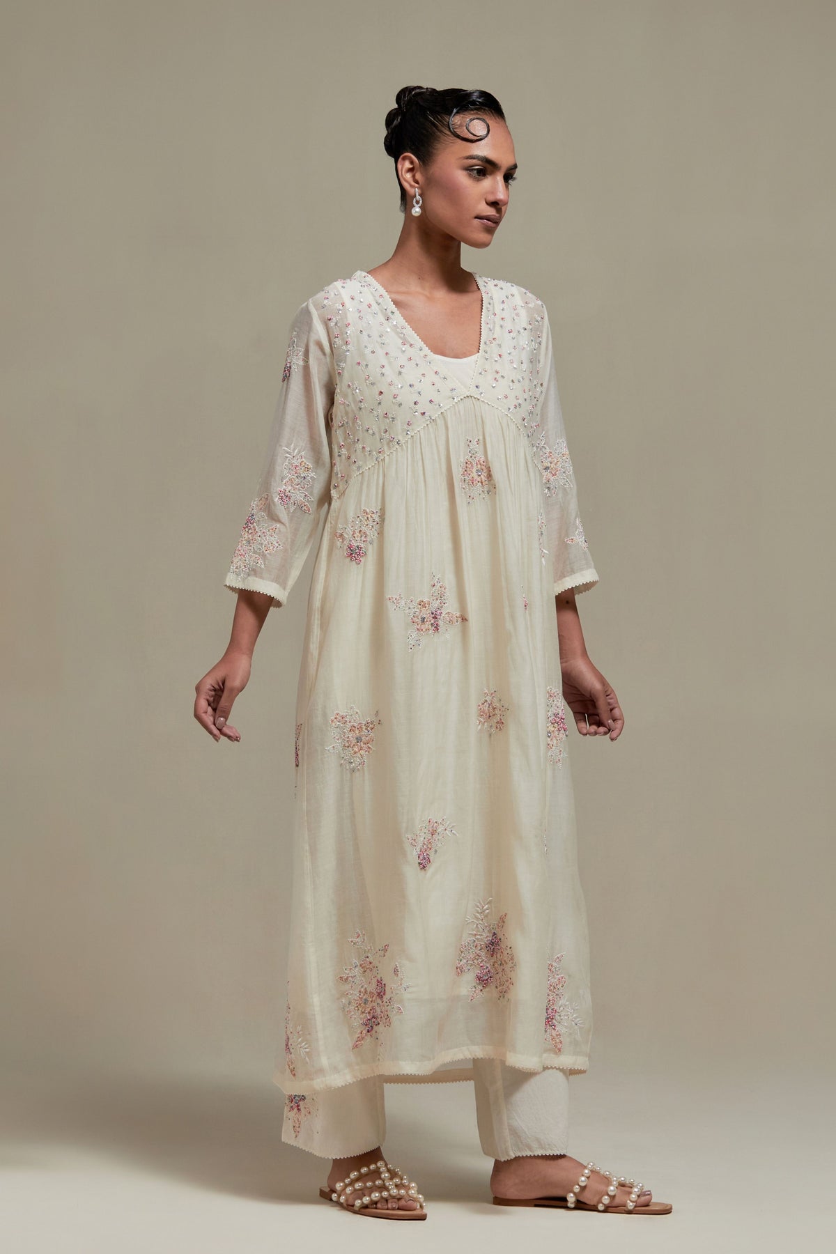 Pink V-Neck Kurta And Pants