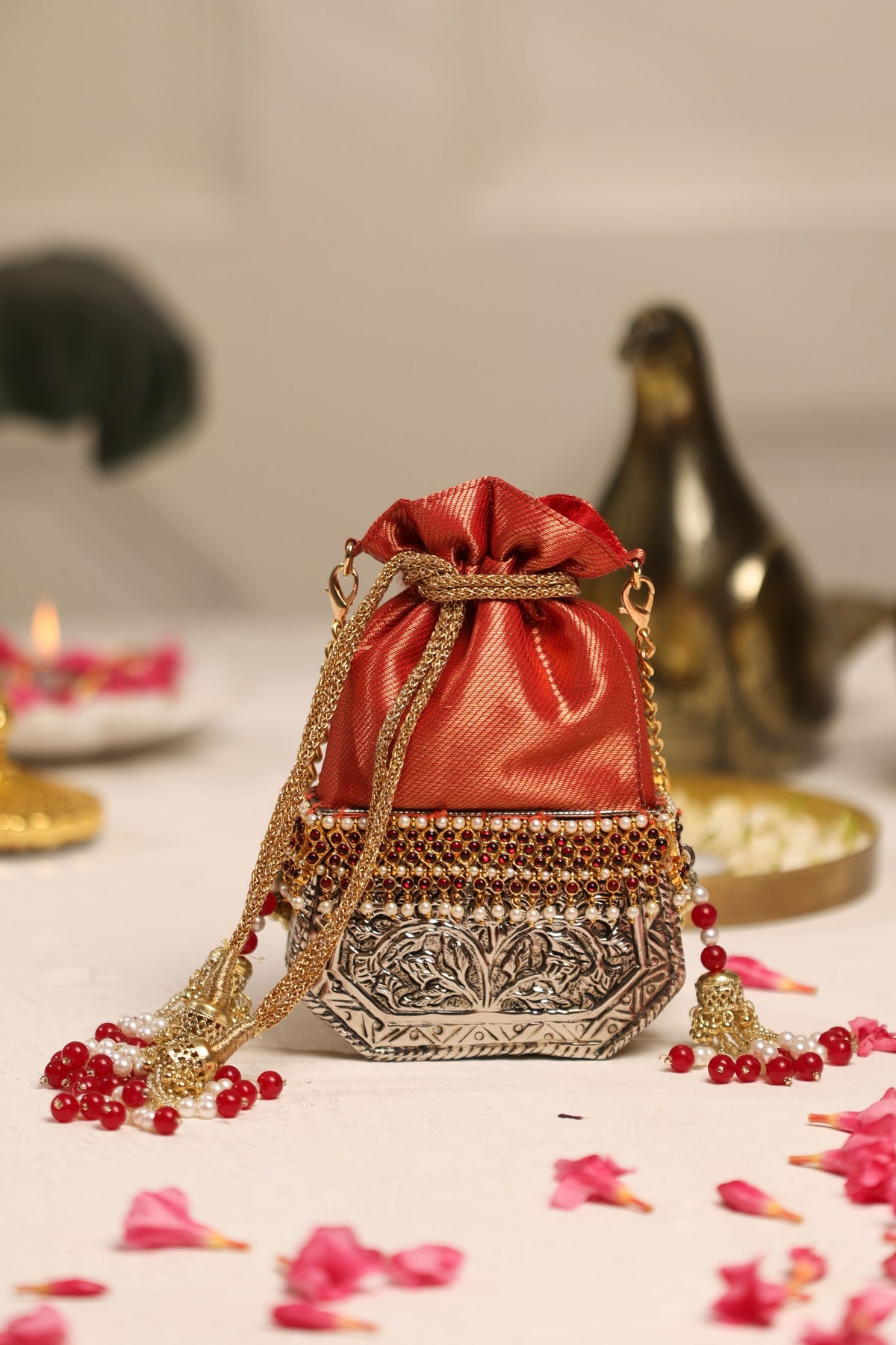 Raktika Potli