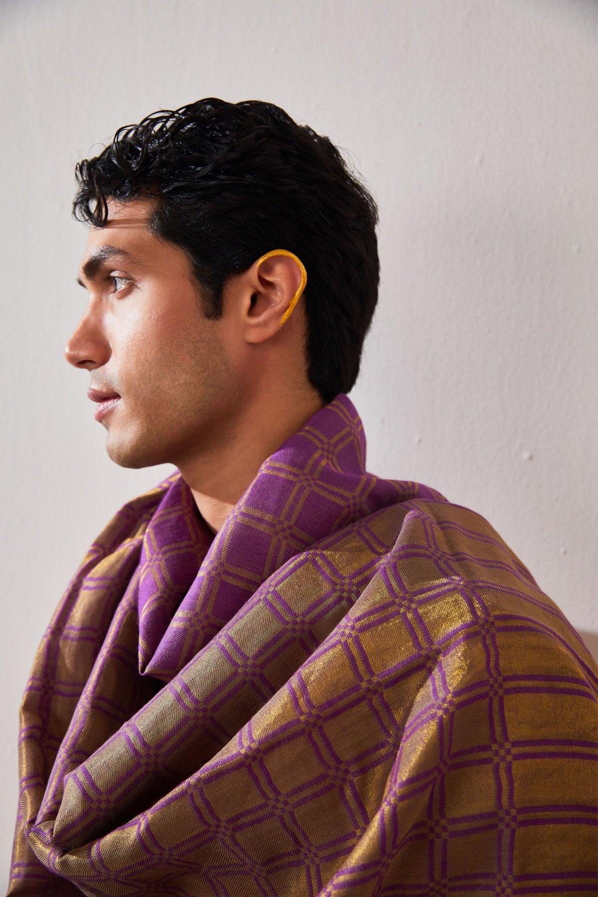 Zari Check Reversible Purple Stole