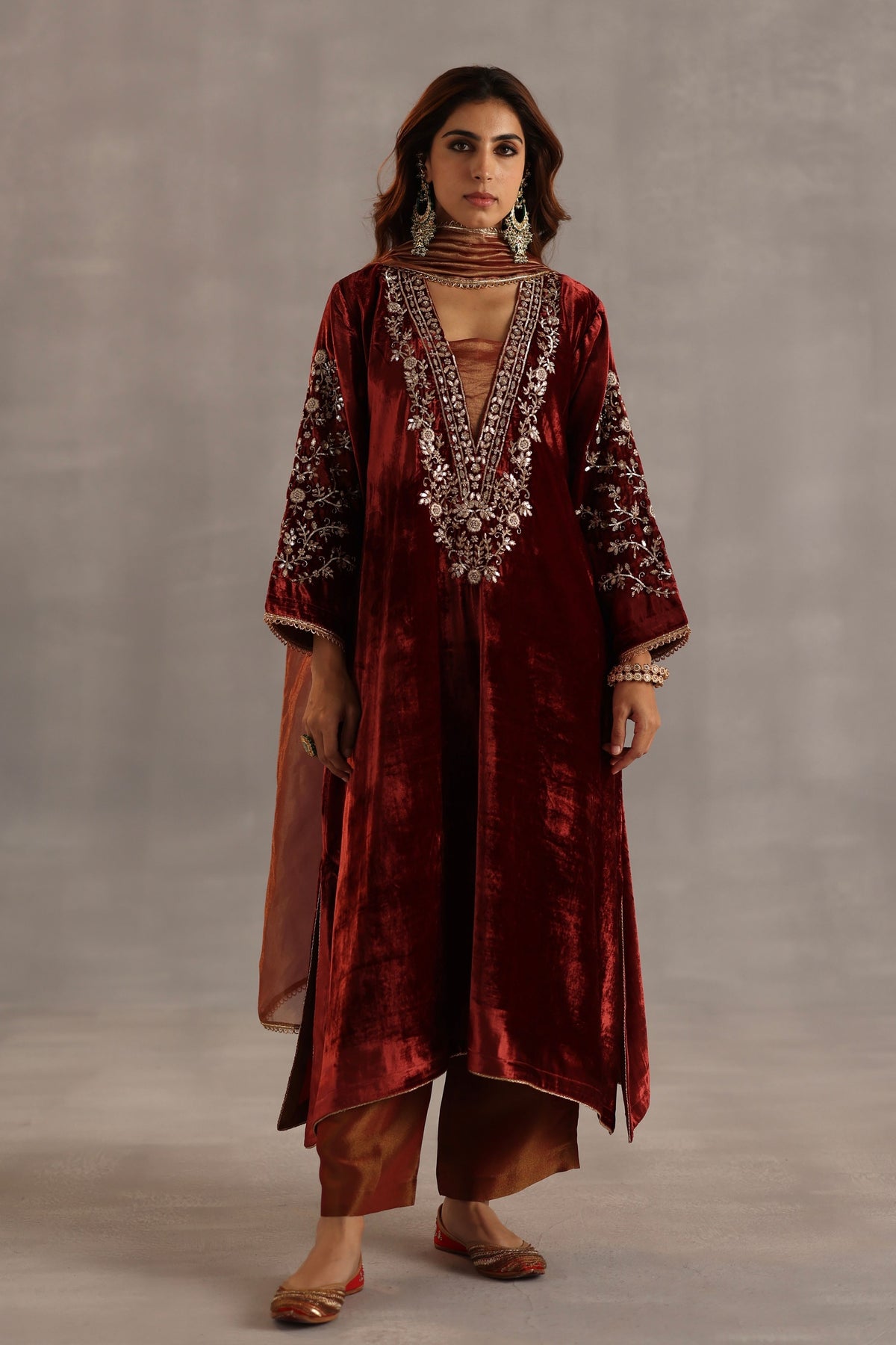 Minar Garnet Kurta Set