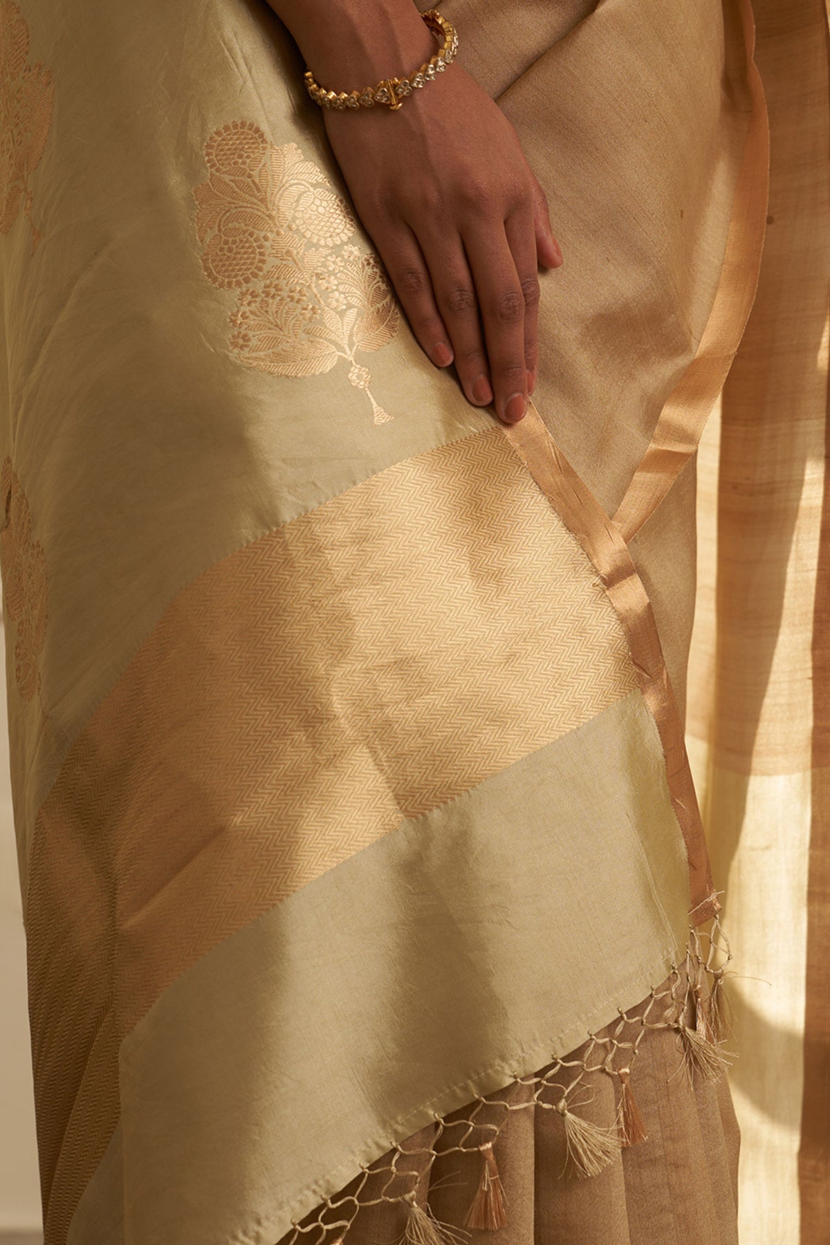 Beige Handloom Tussar Saree