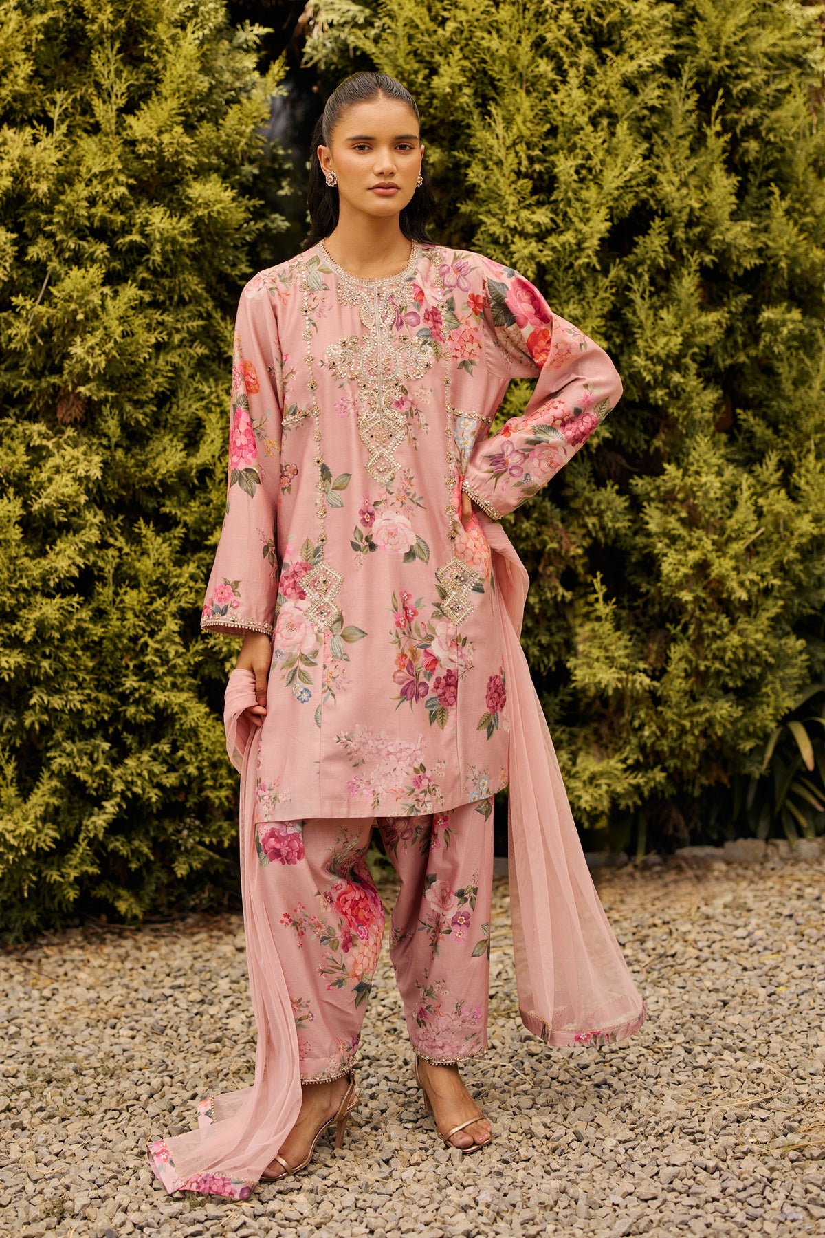 Nora Kurta Set