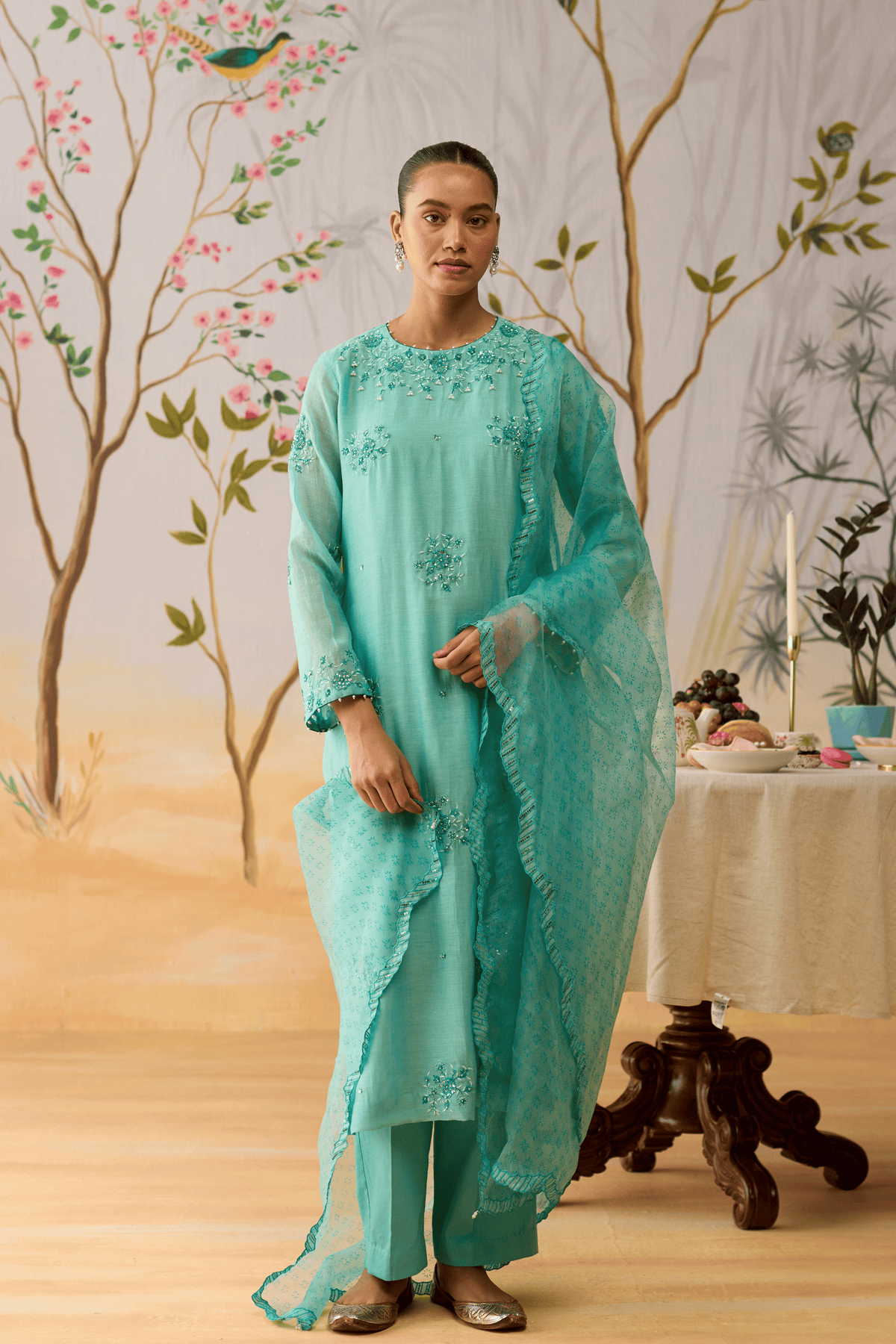 Vedika Kurta Set