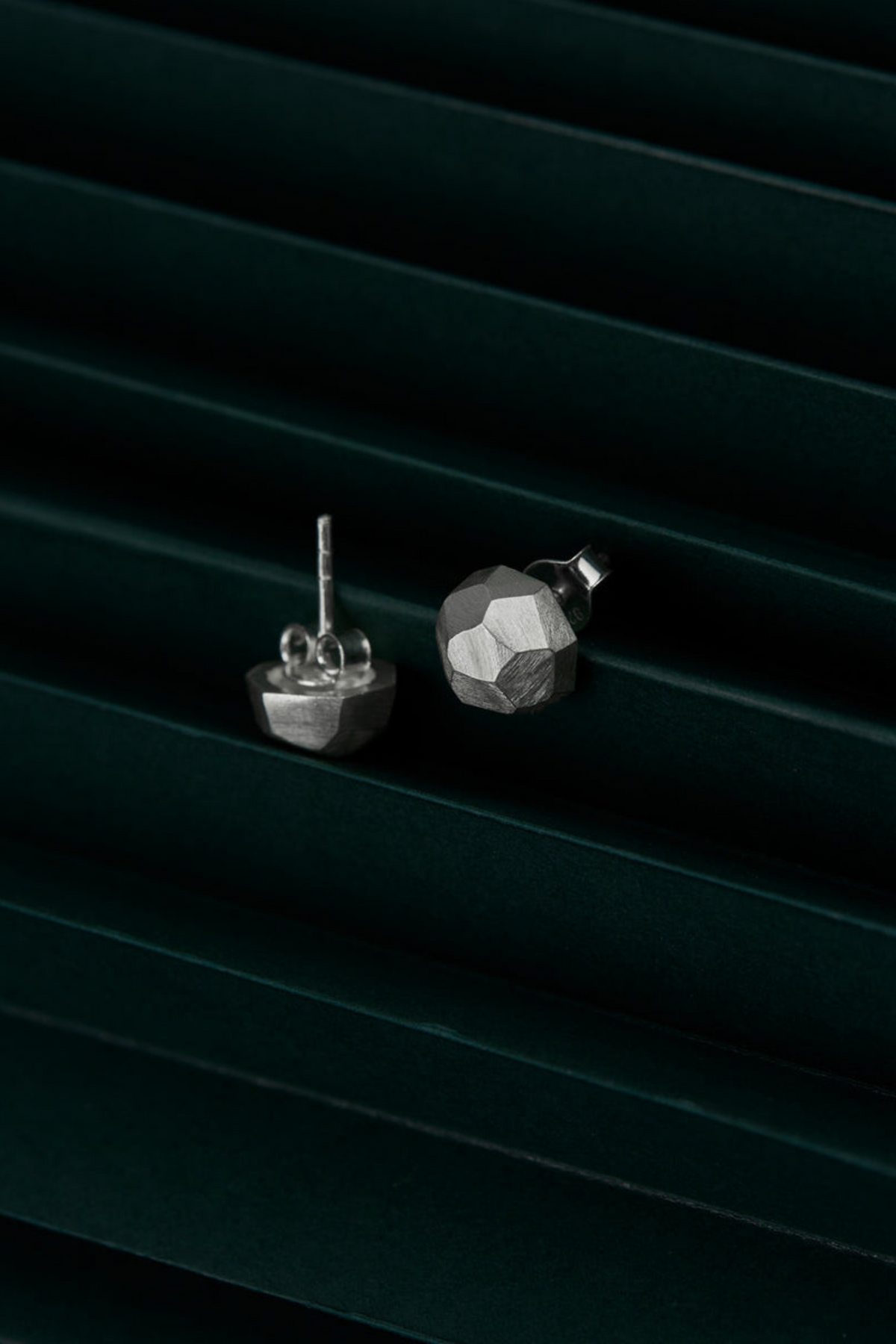 Facet Earrings Silver