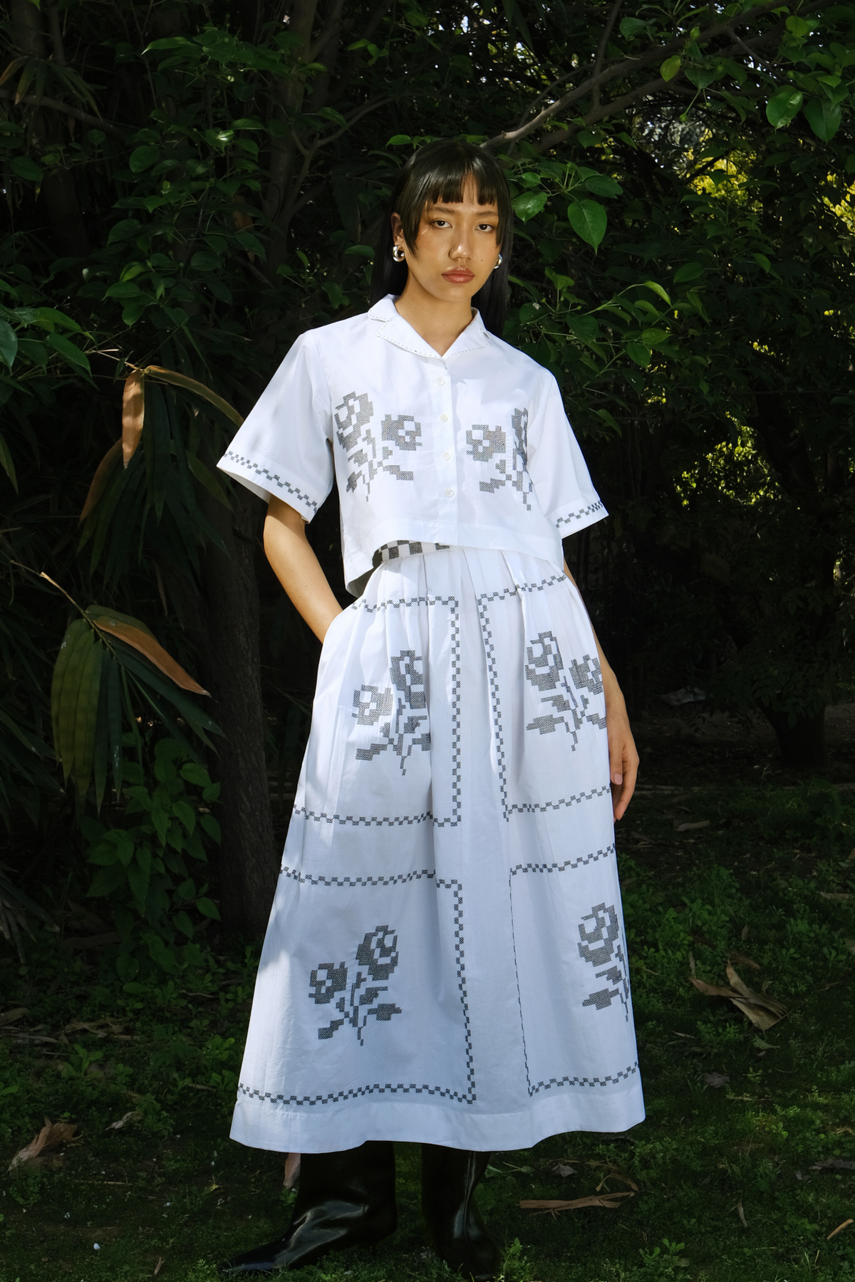 White Embroidery Skirt Set