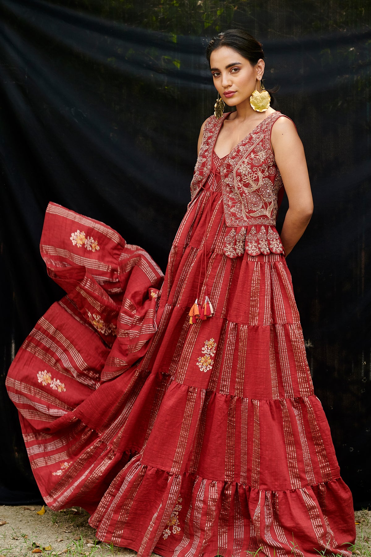 Red stripe tiered maxi