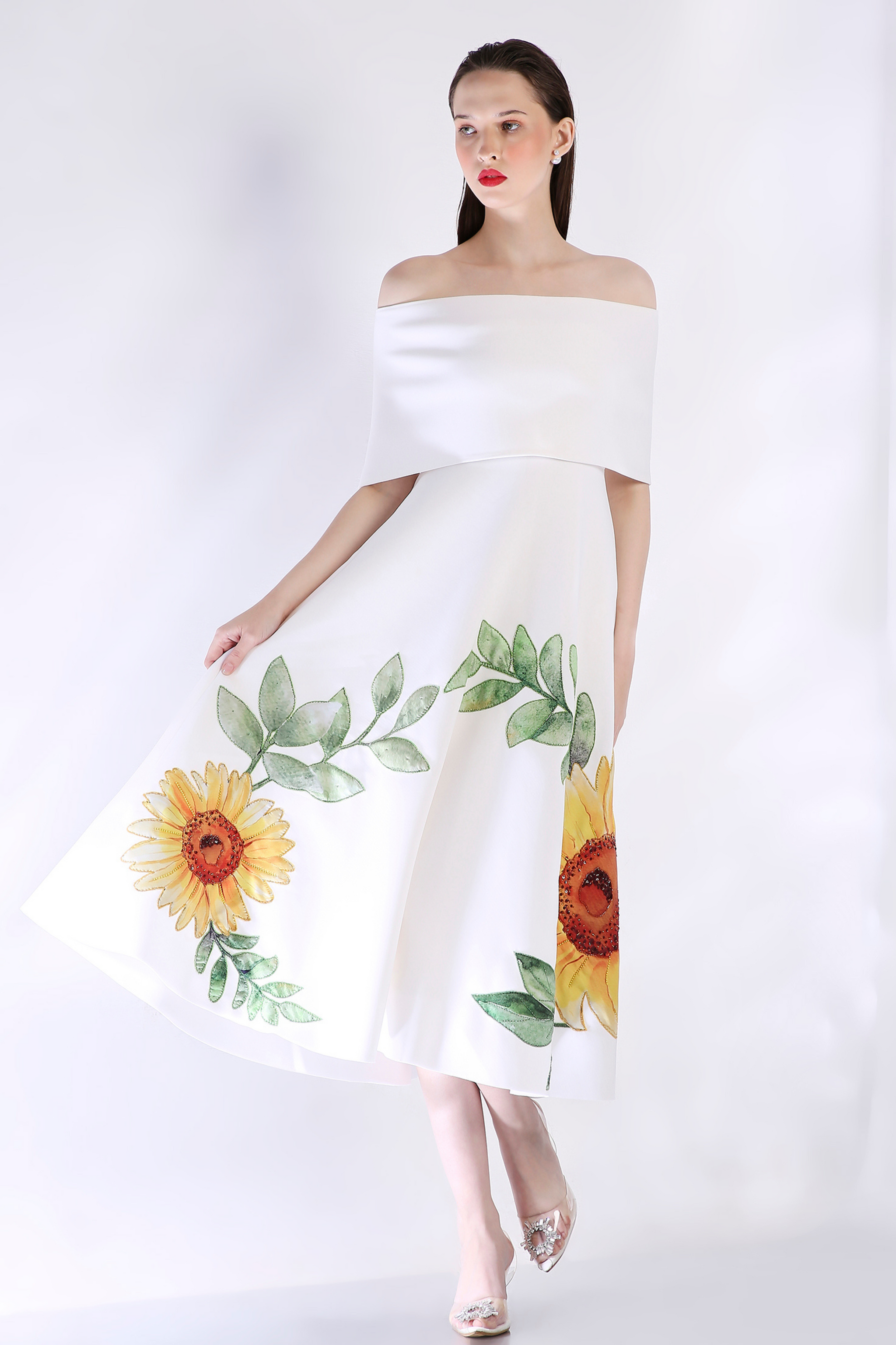 Ozeqo - Sunflower Embroidered Dress 2XL Ozeqo - Sunflower Embroidered Dress 2XL