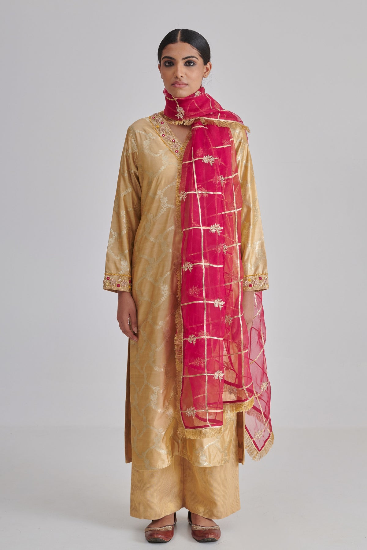 Aadya Dupatta