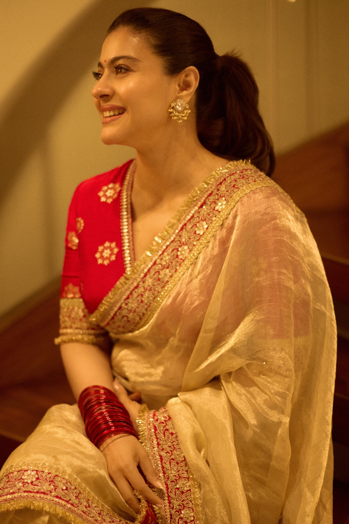 Kajol in Gopi Vaid