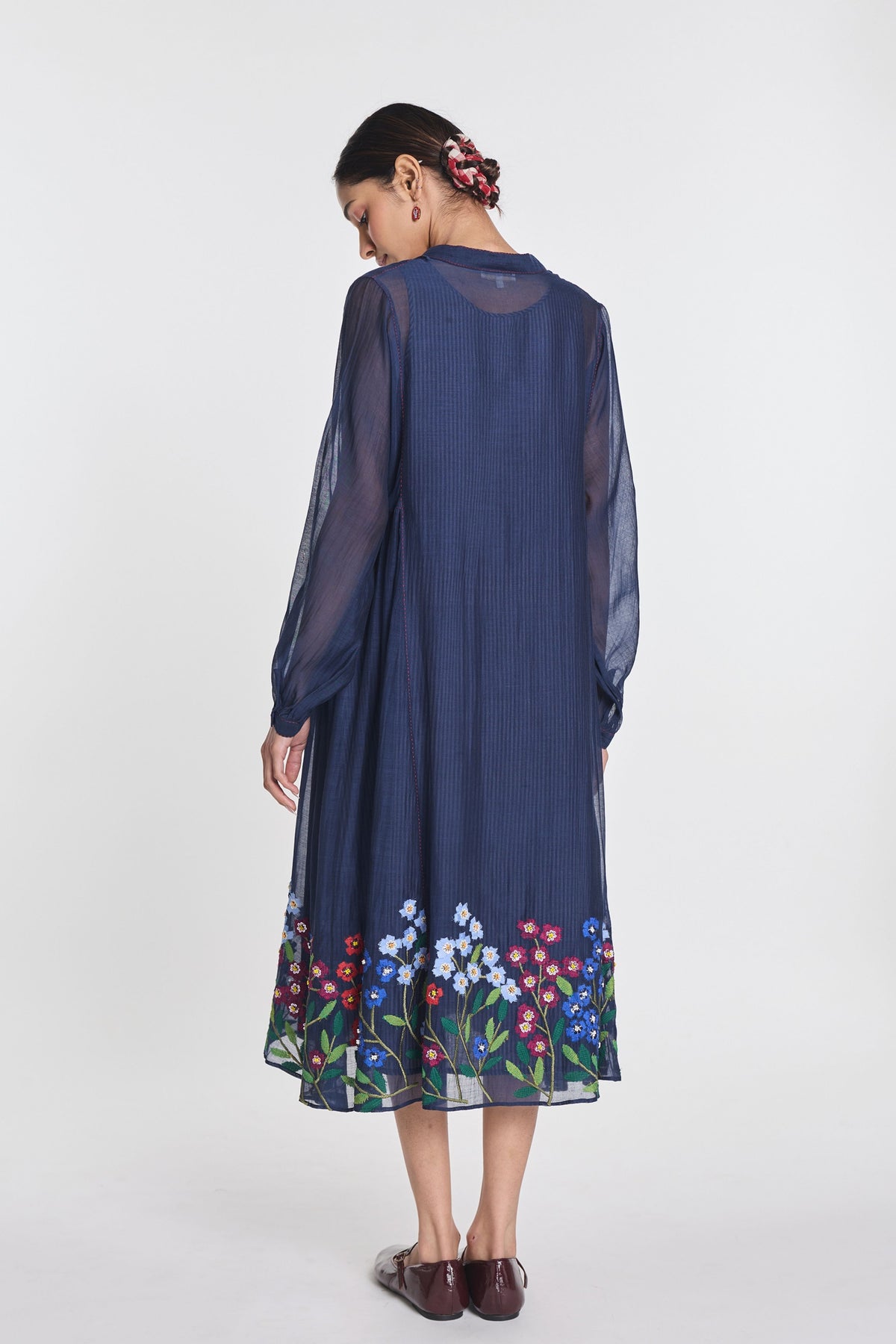 Speciosa Embroidered Dress