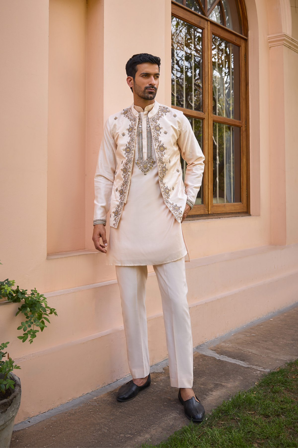 White hand embroidered bundi jacket set