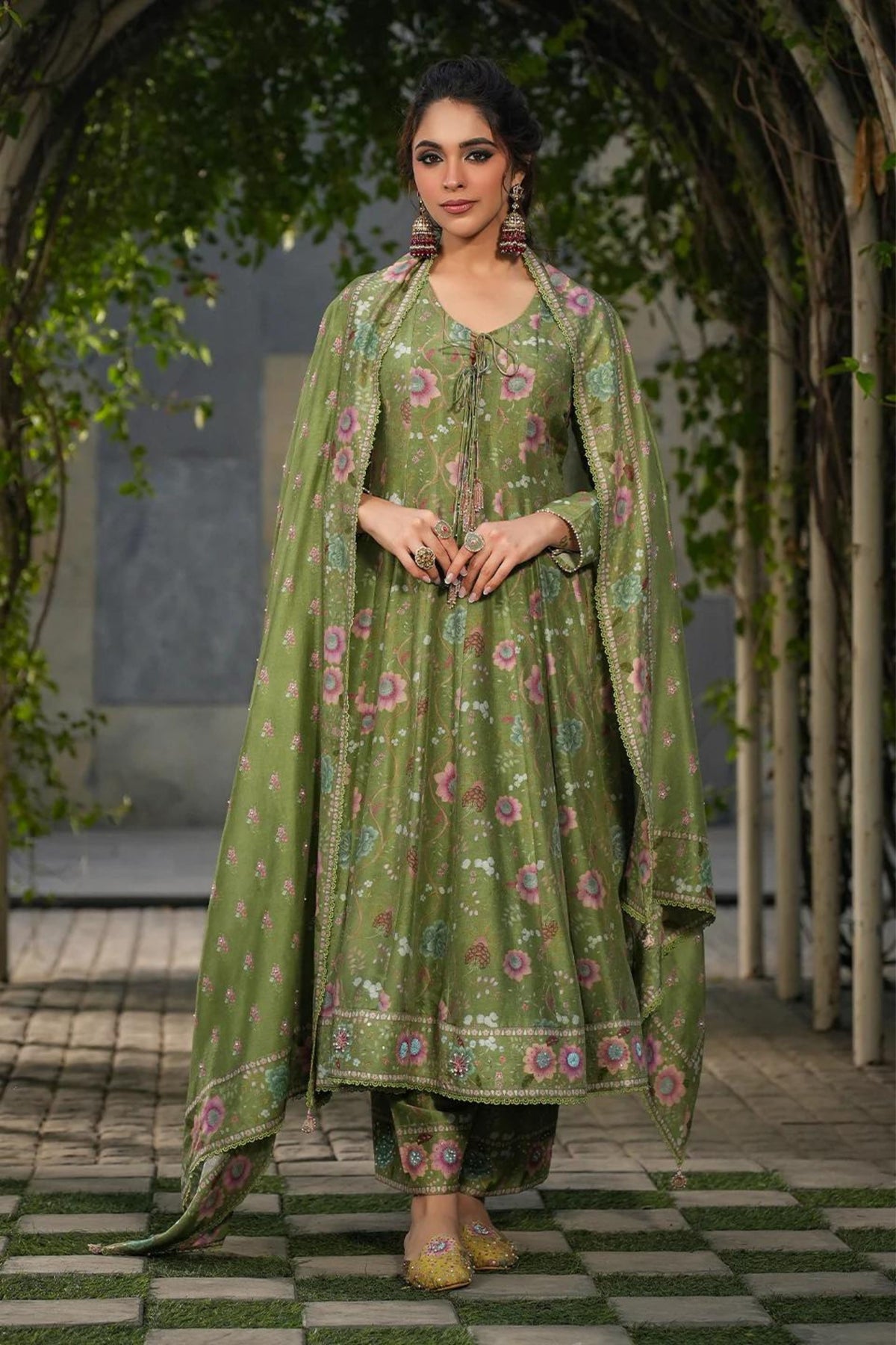 Mughal Bano Kalidar Set in Dark Green