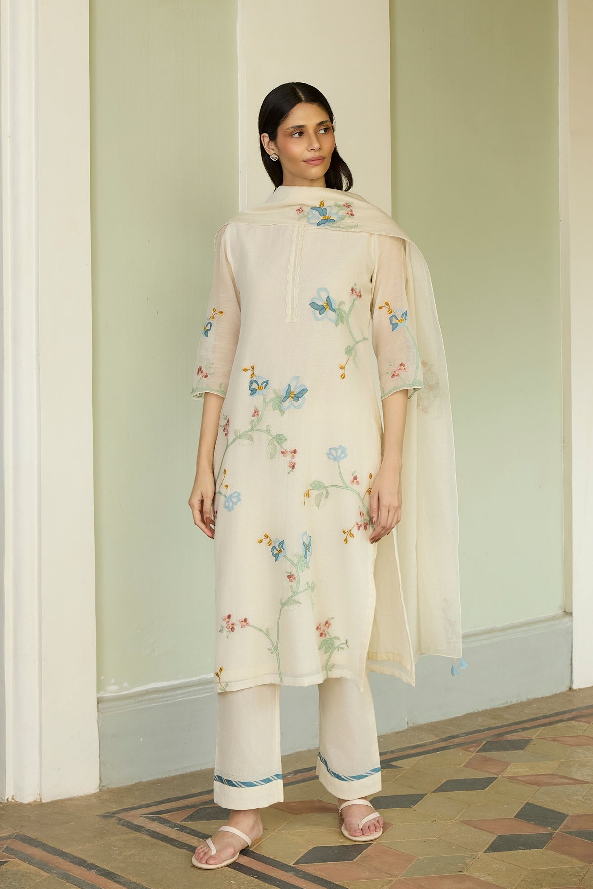 Ivory Applique Kurta Set