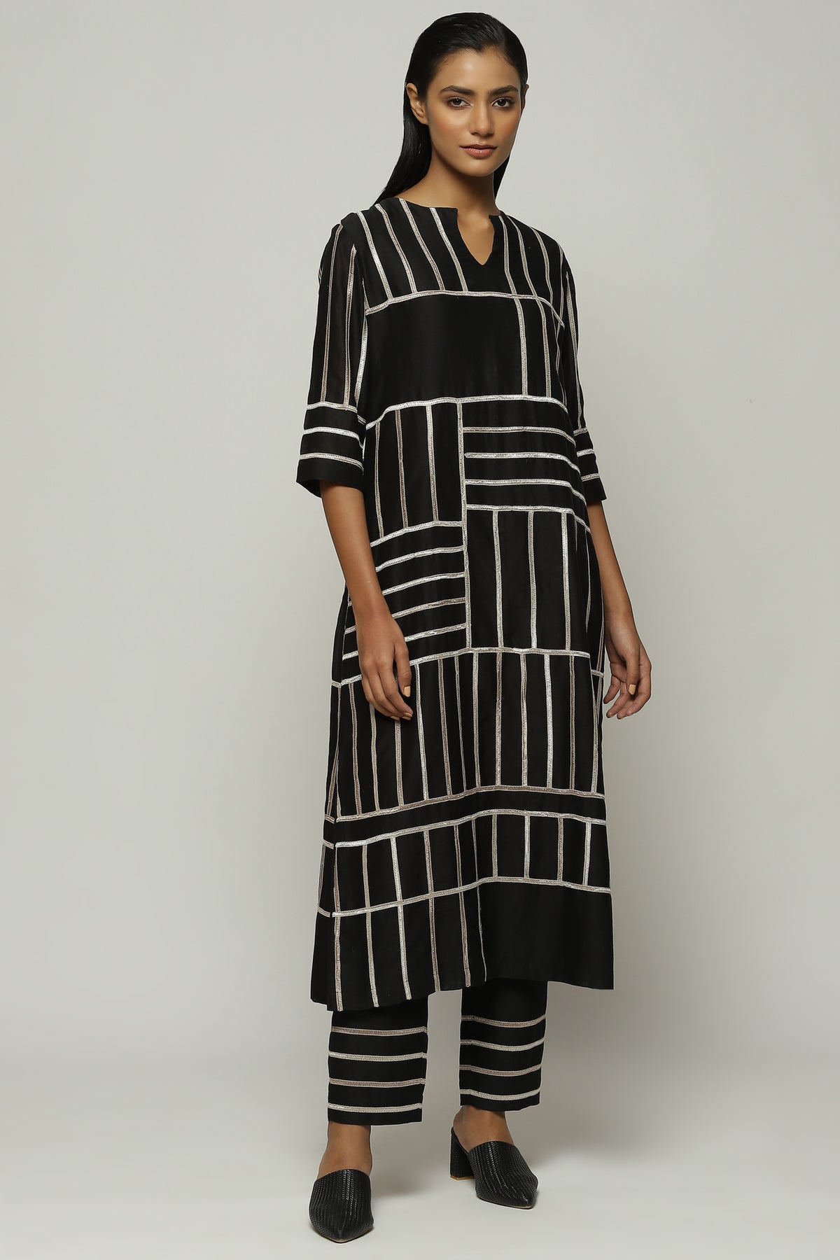 Tonal Lace Trim Black Kurta