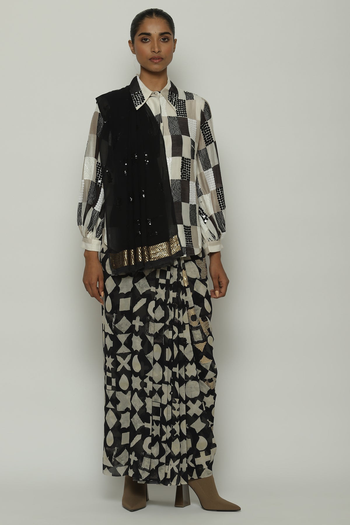 Symbol Print And Sequins Saree