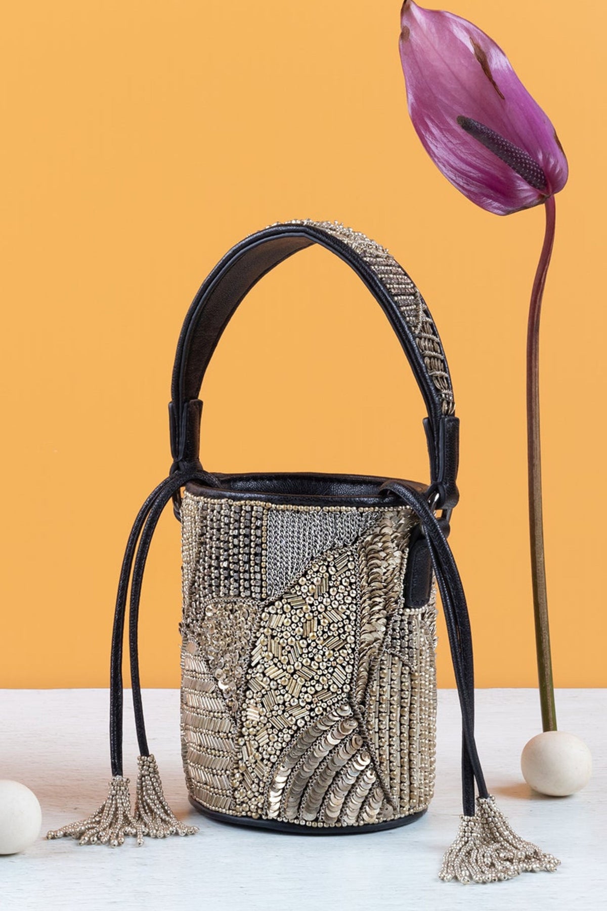 Harsinghar mini bucket bag