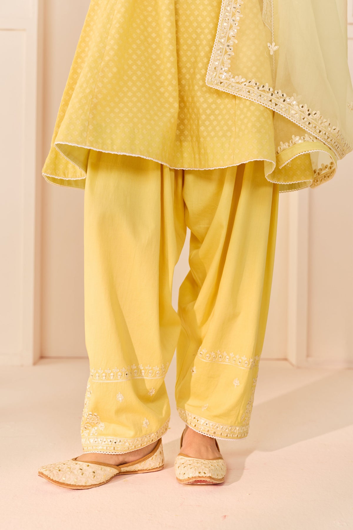 Nida Lemon Yellow Short Choga Set