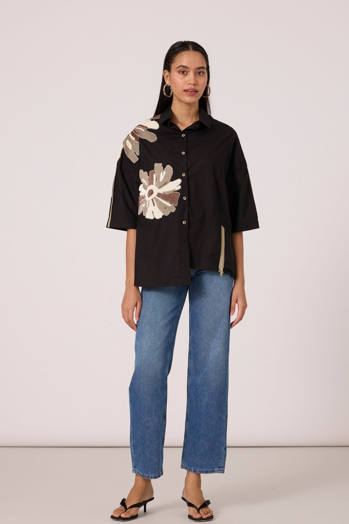 Leo Applique Black Shirt