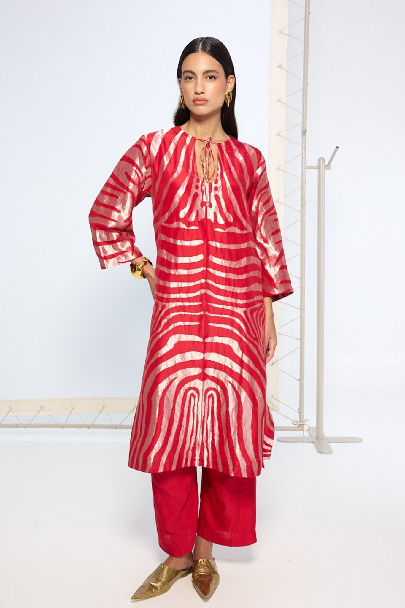 Handwoven Classic Red Kurta Set - Ekaya - Elahe
