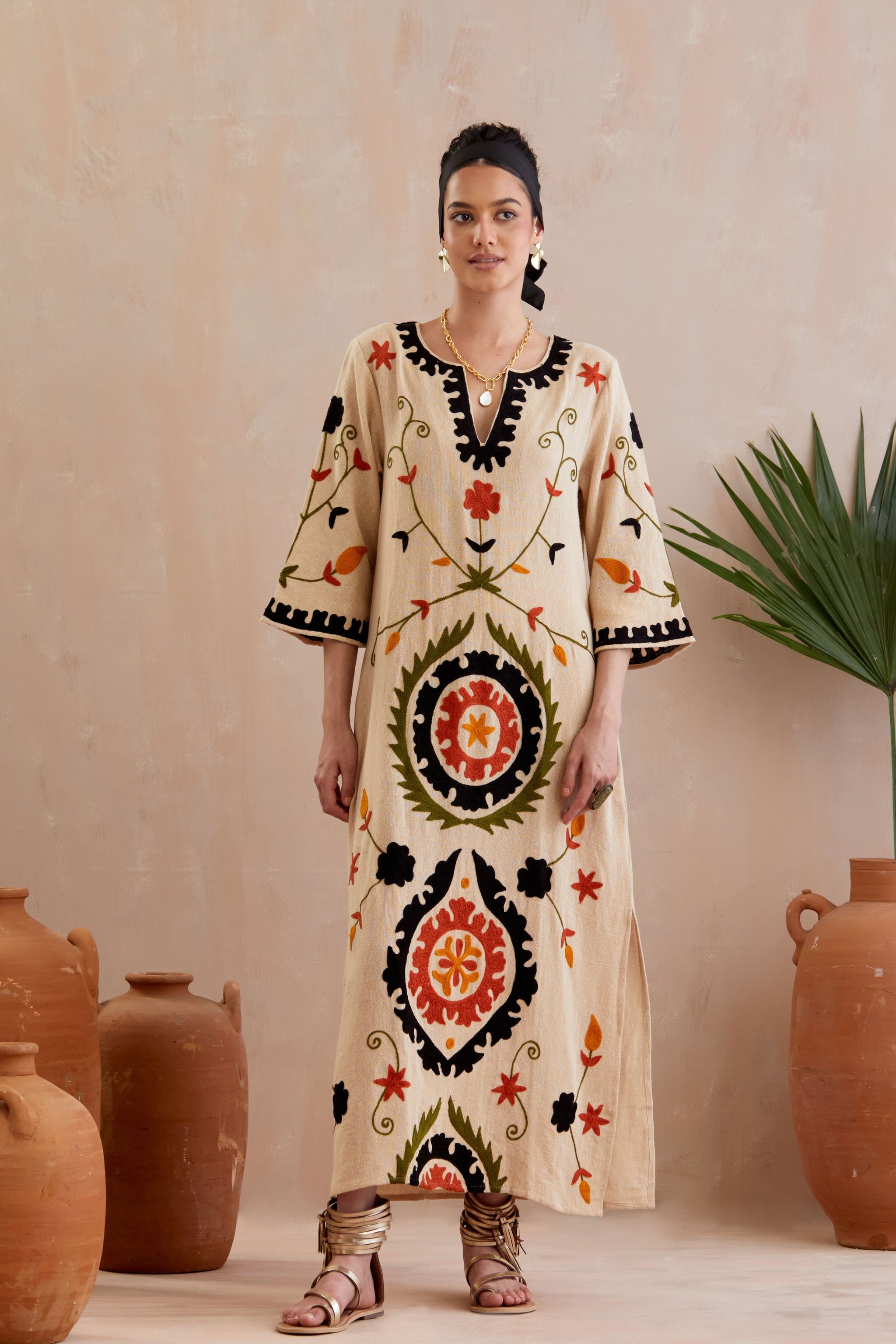 Indian Summer Story - Beige Embroidery Maxi Dress M Indian Summer Story - Beige Embroidery Maxi Dress M