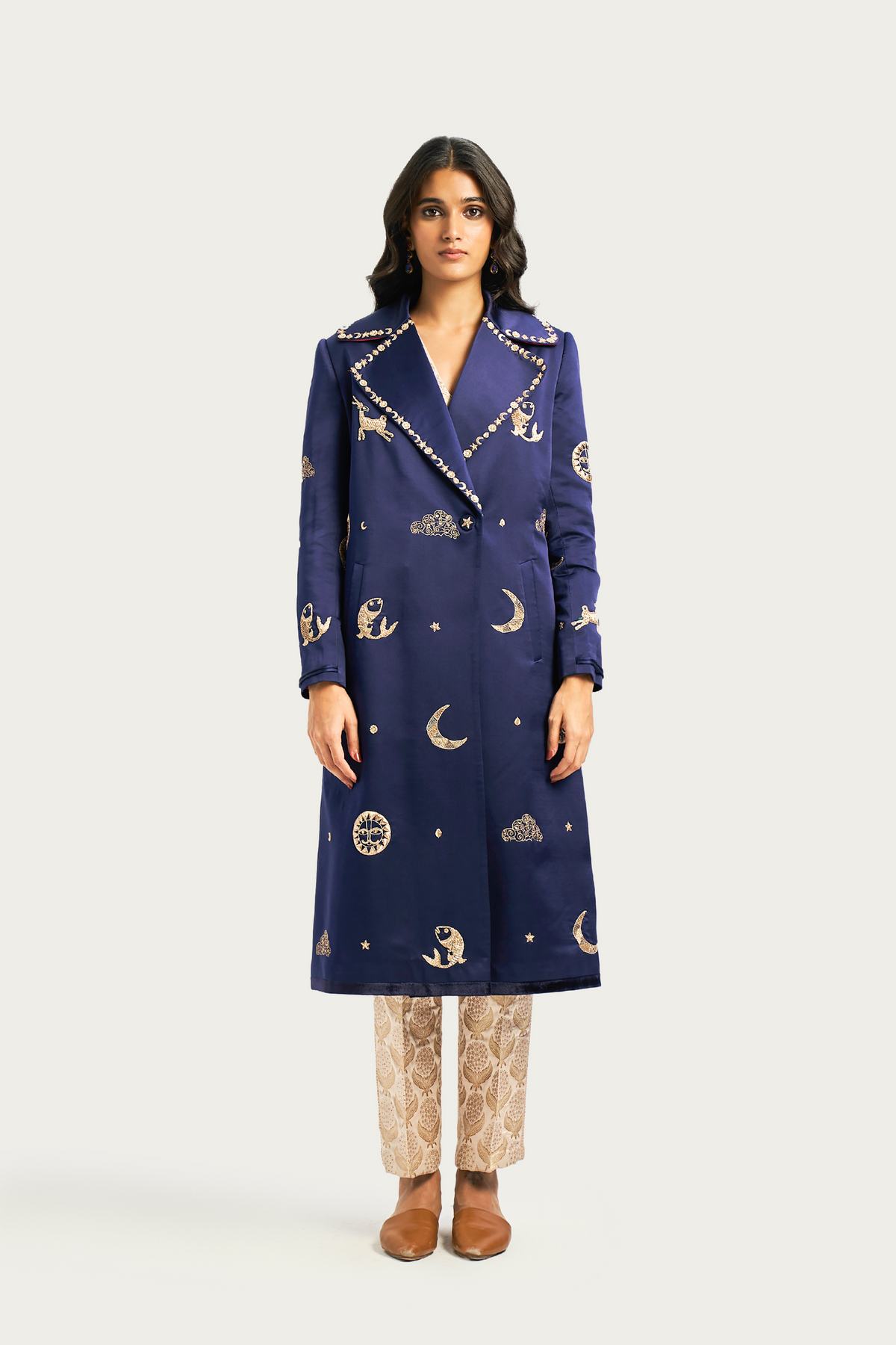 Sapphire trench