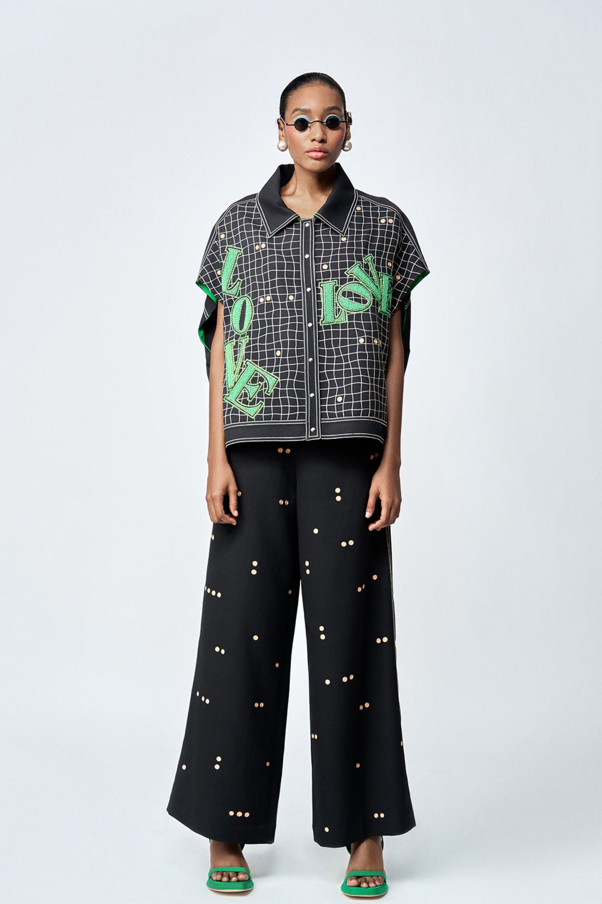 Black embroidery jacket Set