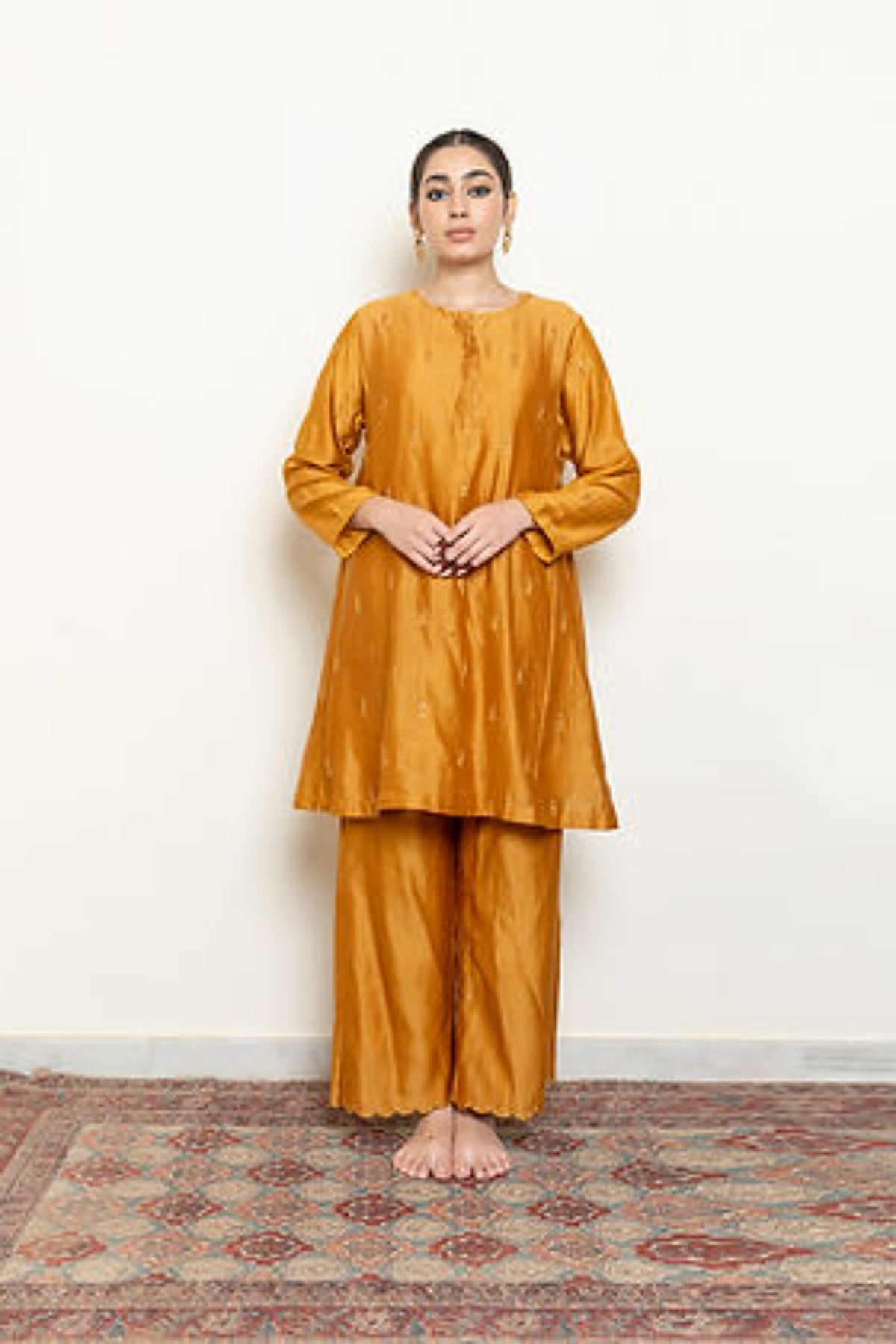 Roohi Kalidaar Kurta