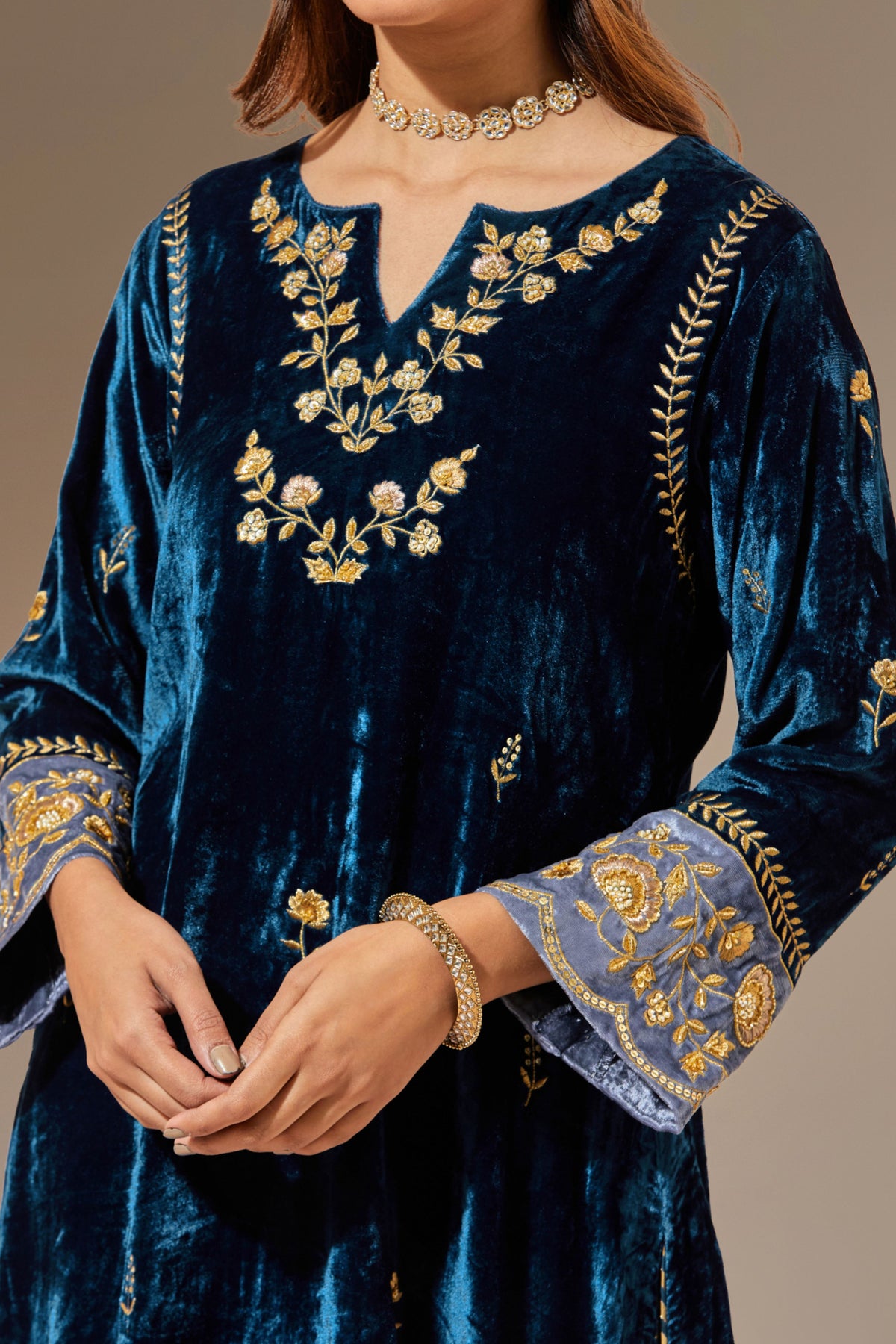 Blue Velvet Hand Embroidered Contrast Sleeve Kurta