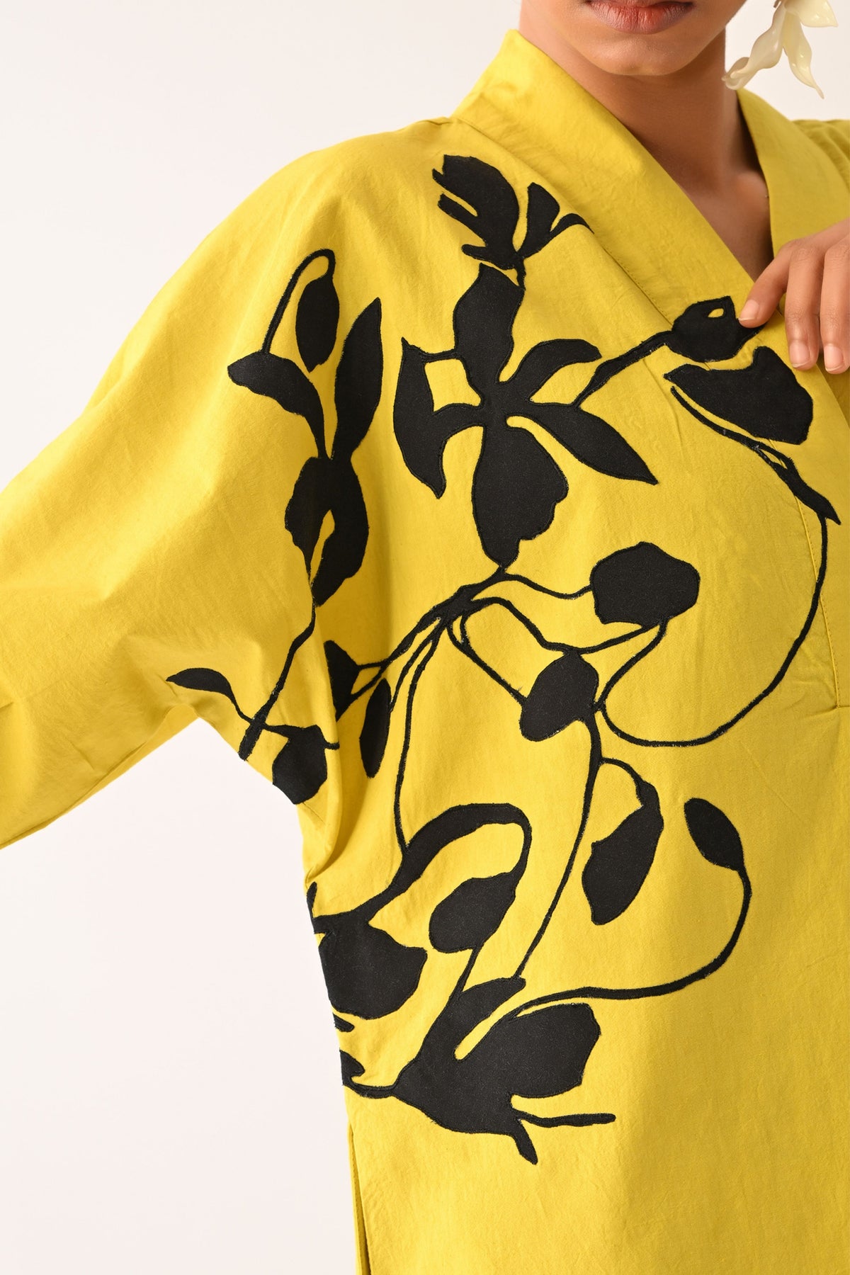 Mono Citrus Sicily Applique Dress