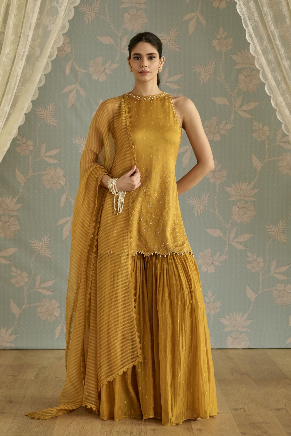 Ira Gharara Set