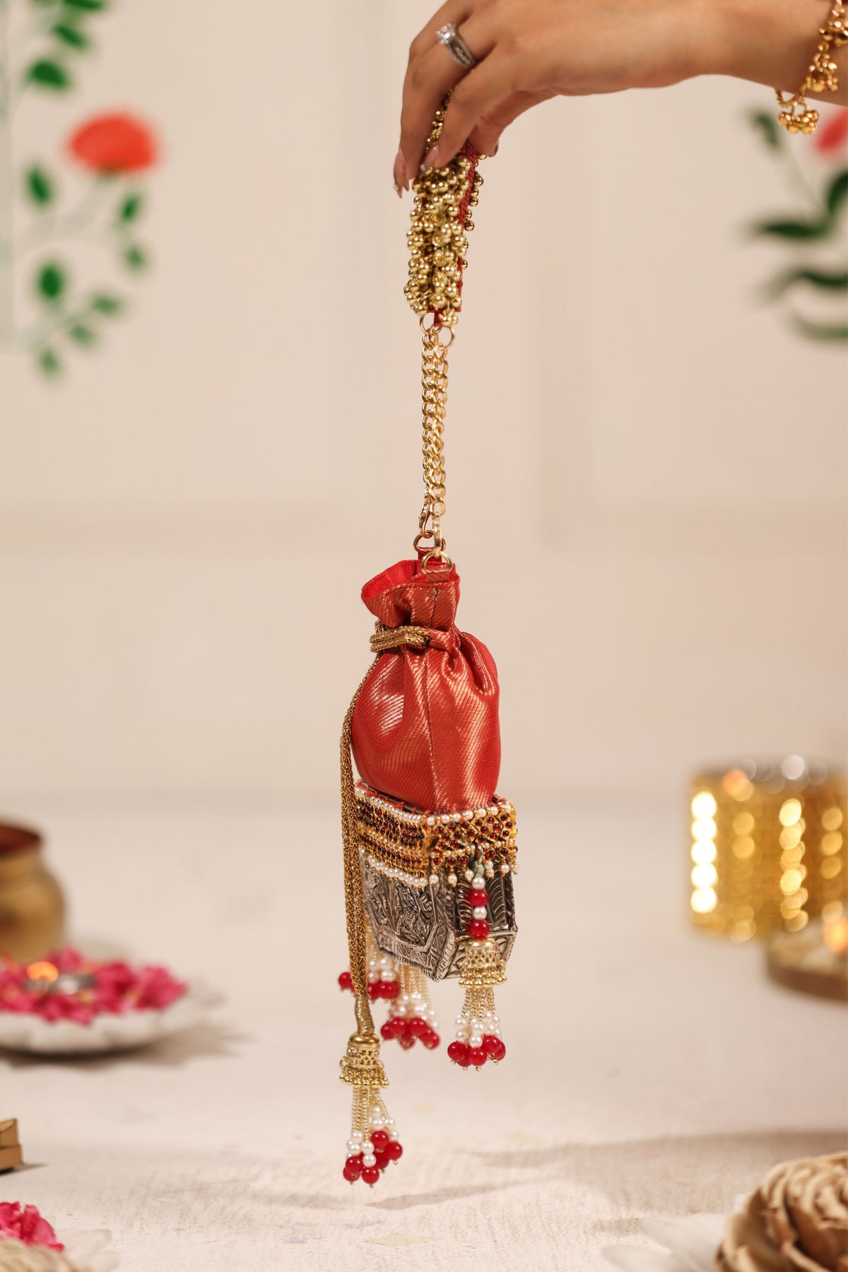 Raktika Potli