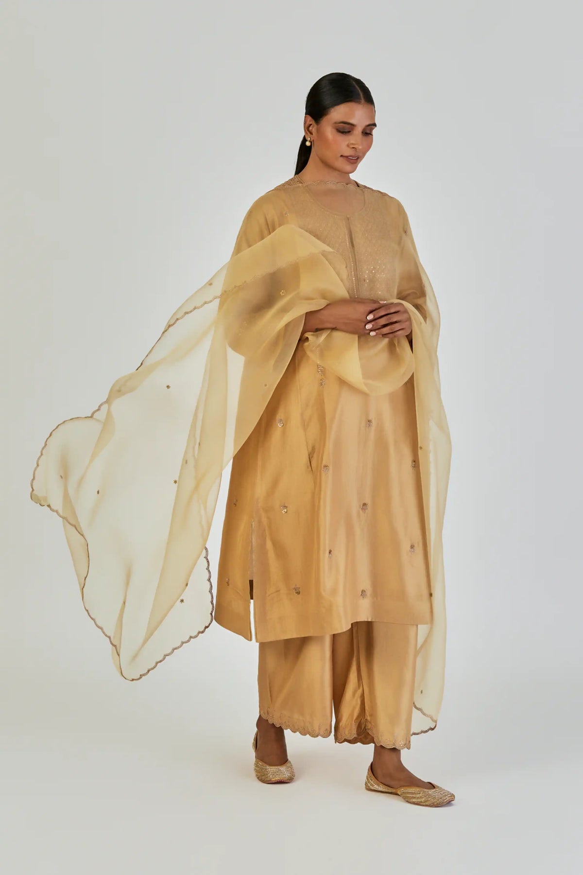 Saloni Dupatta