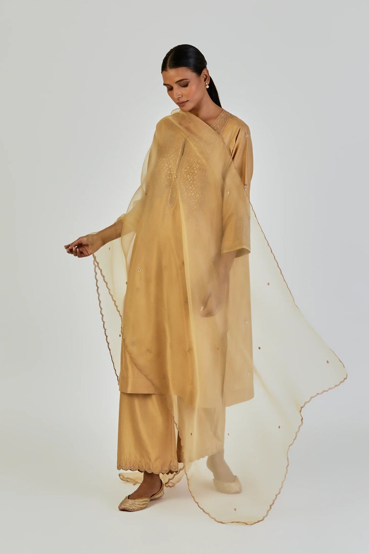Saloni Dupatta