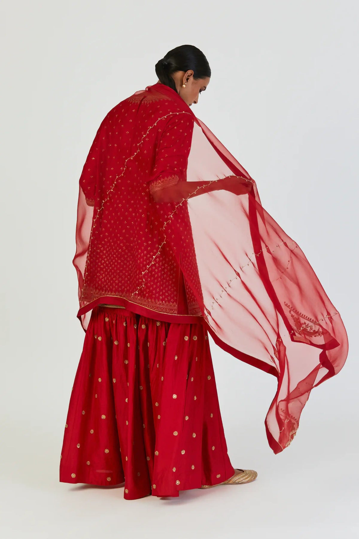 Akina Dupatta