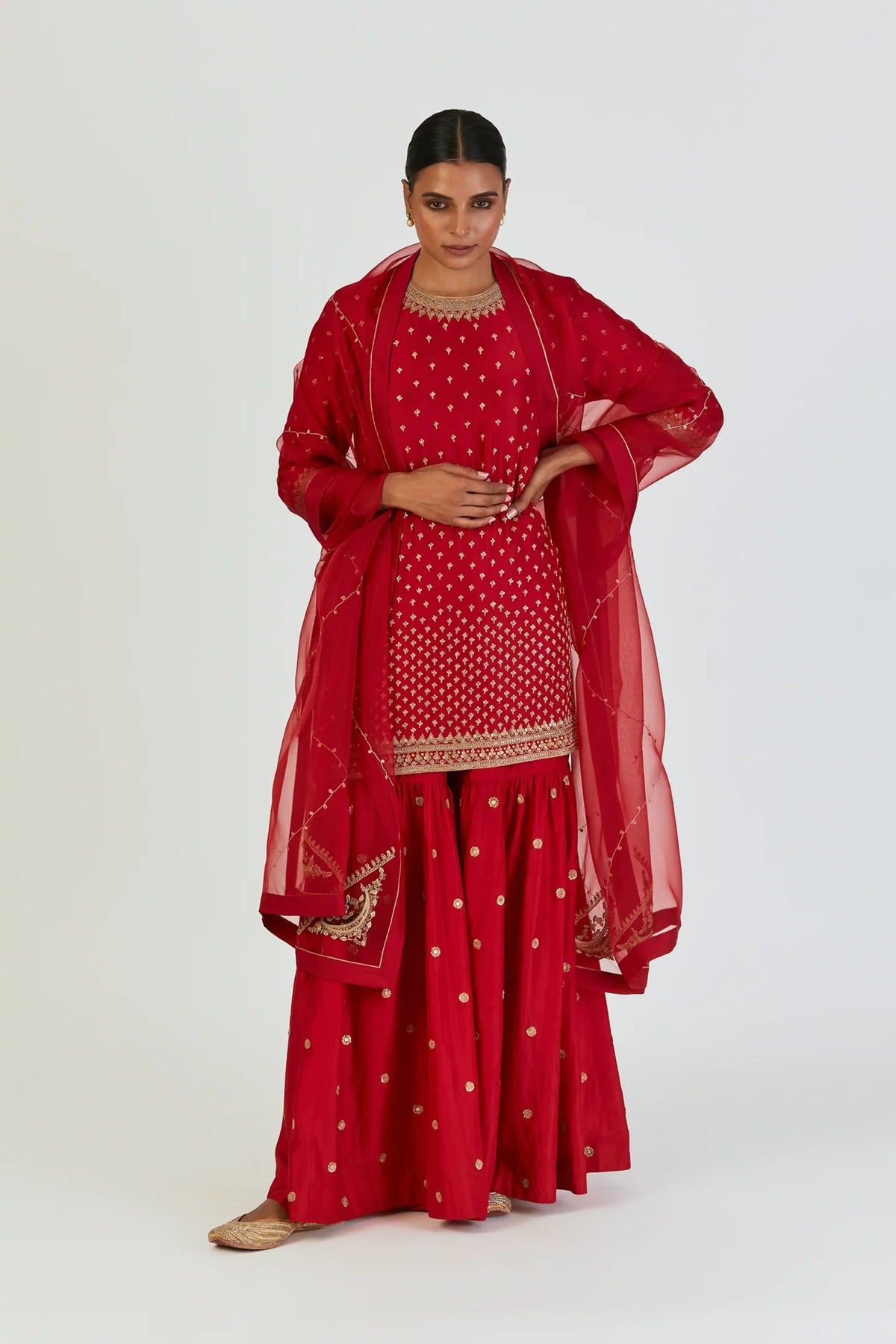 Akina Dupatta