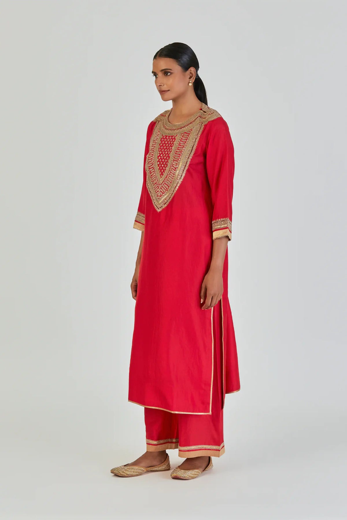 Aiza Kurta And Pant